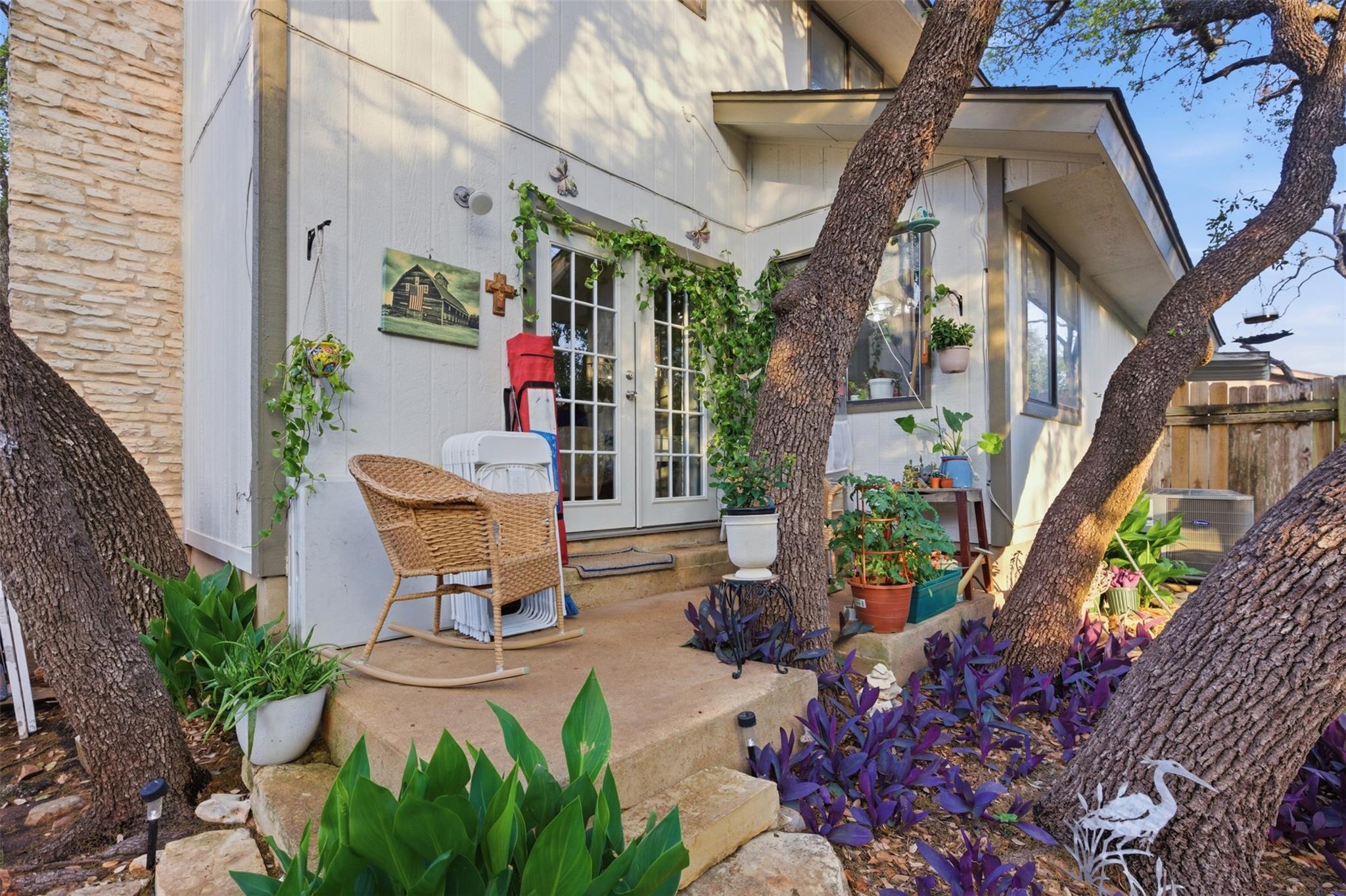 105 Norwood Dr # B, Georgetown, TX 78628