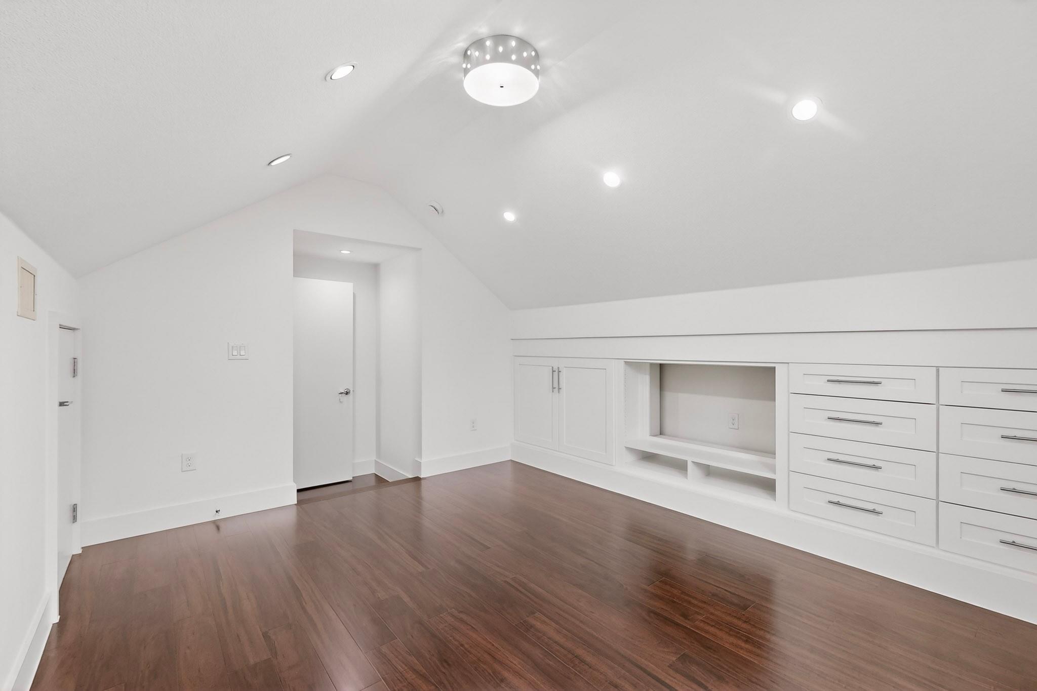 400 W 51 St # A, Austin, TX 78751
