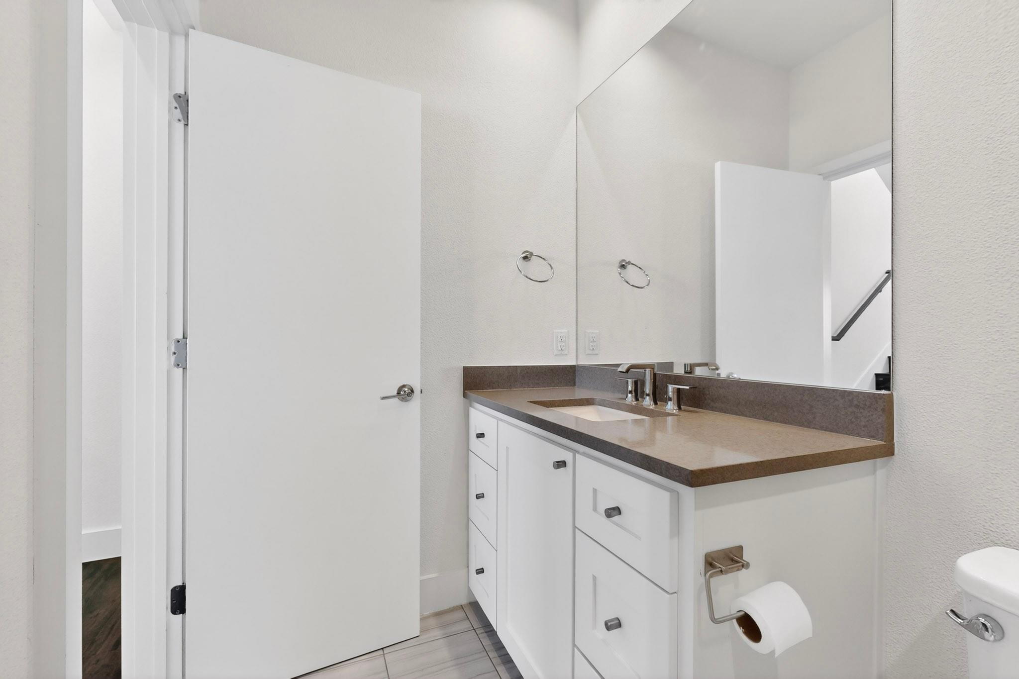 400 W 51 St # A, Austin, TX 78751