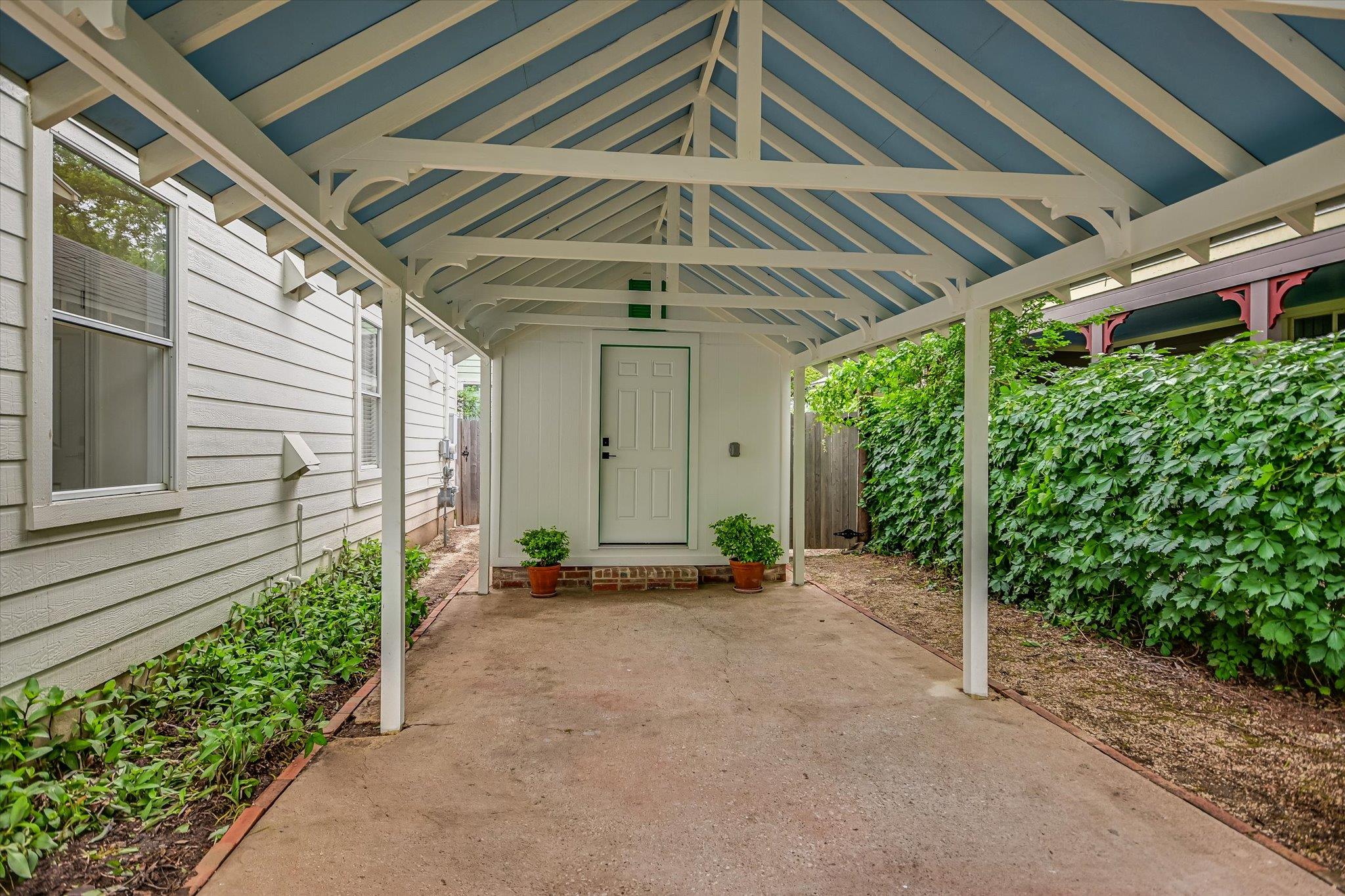 1501 Willow St # 1, Austin, TX 78702