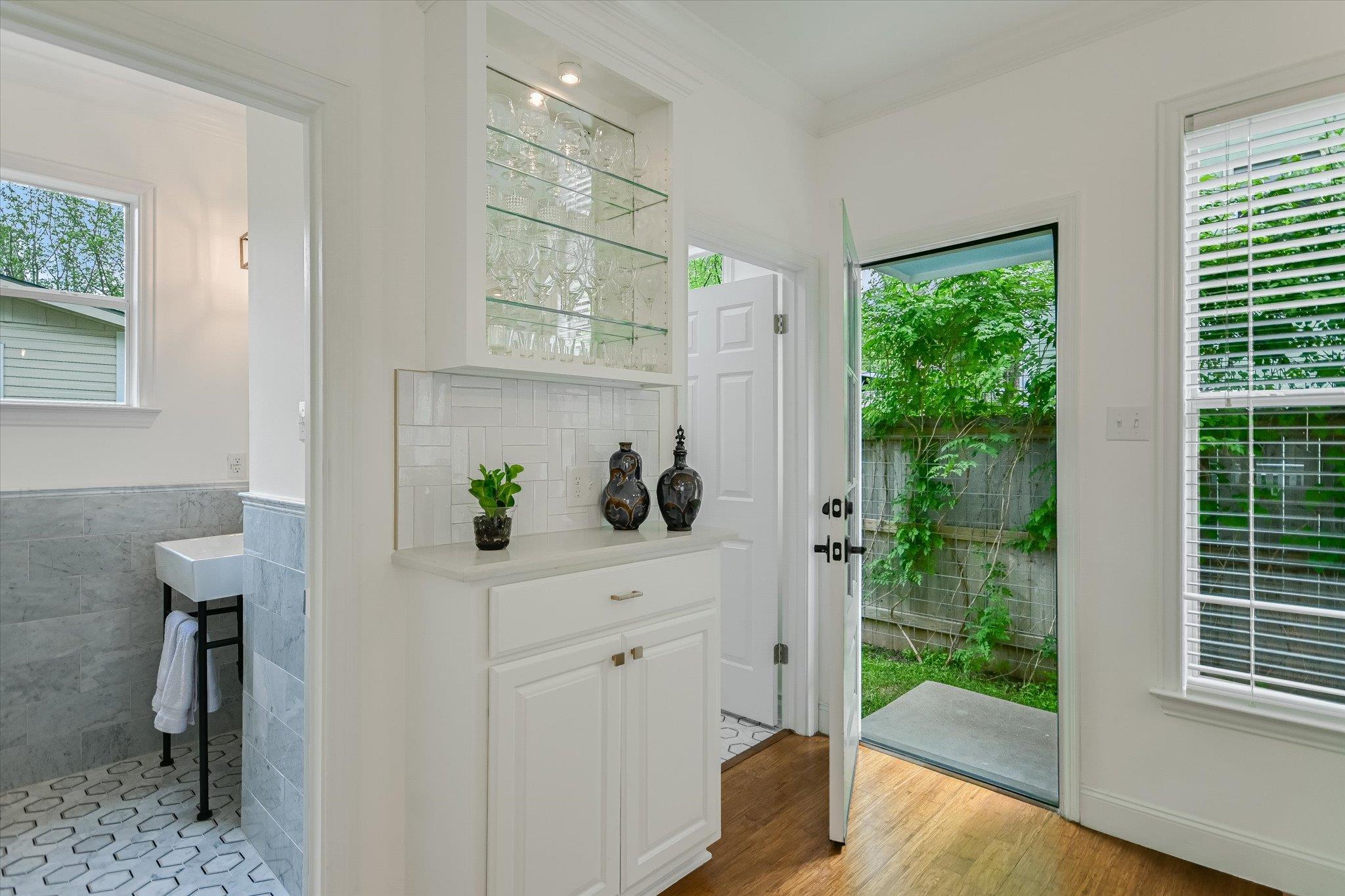 1501 Willow St # 1, Austin, TX 78702