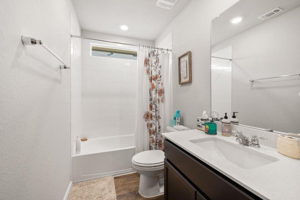 14013 Heywood Dr, Pflugerville, TX 78660