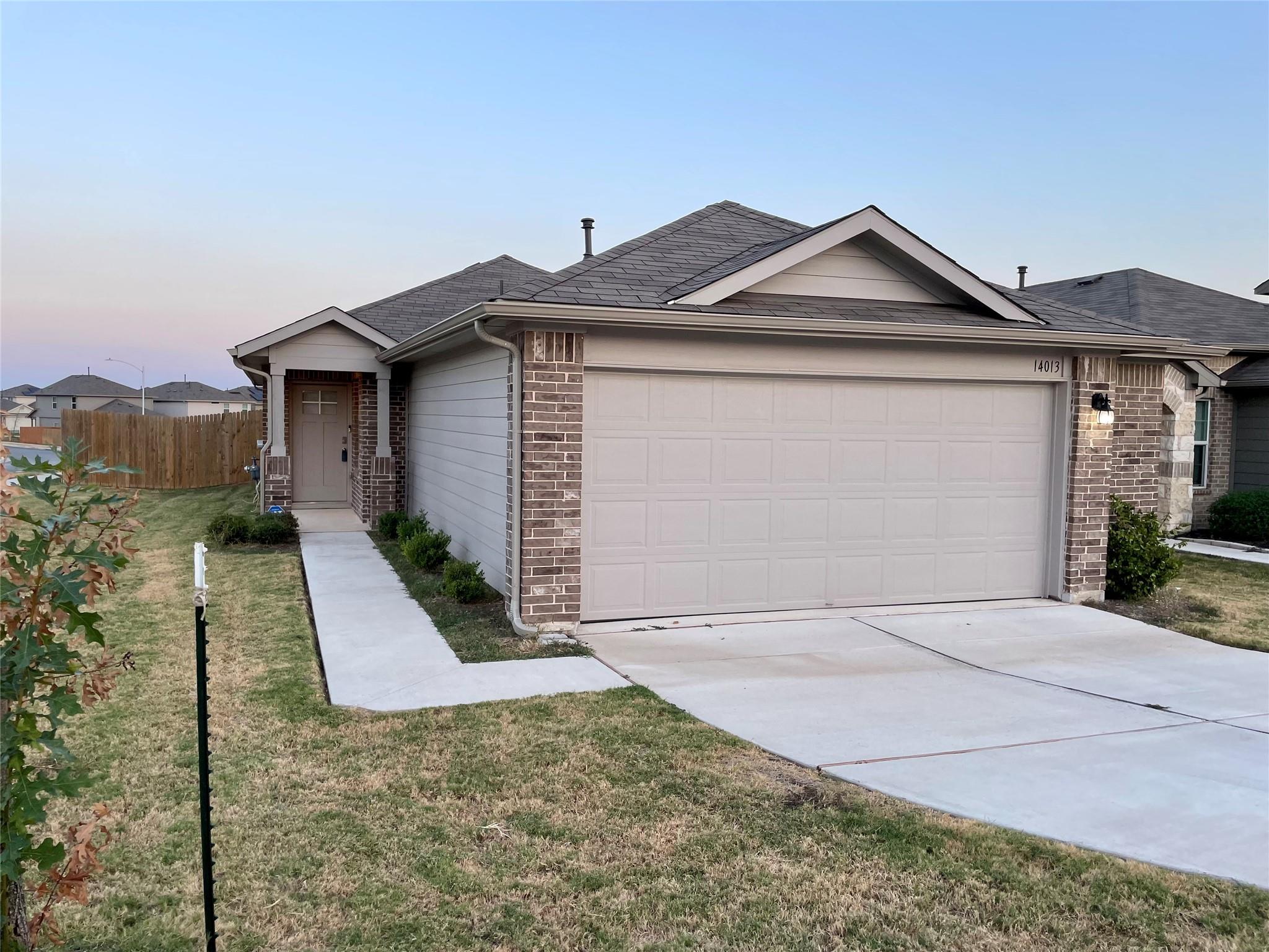 14013 Heywood Dr, Pflugerville, TX 78660