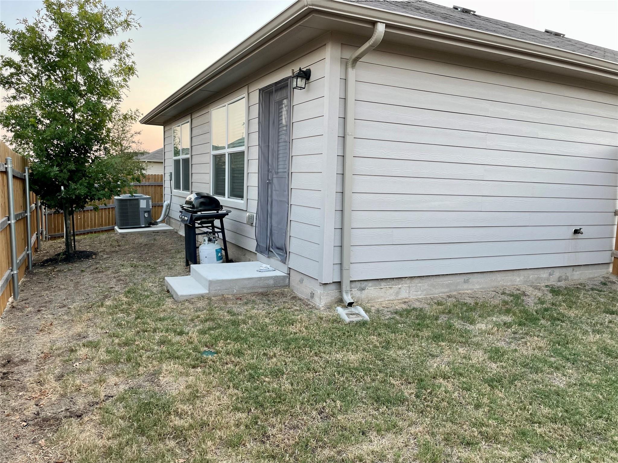 14013 Heywood Dr, Pflugerville, TX 78660