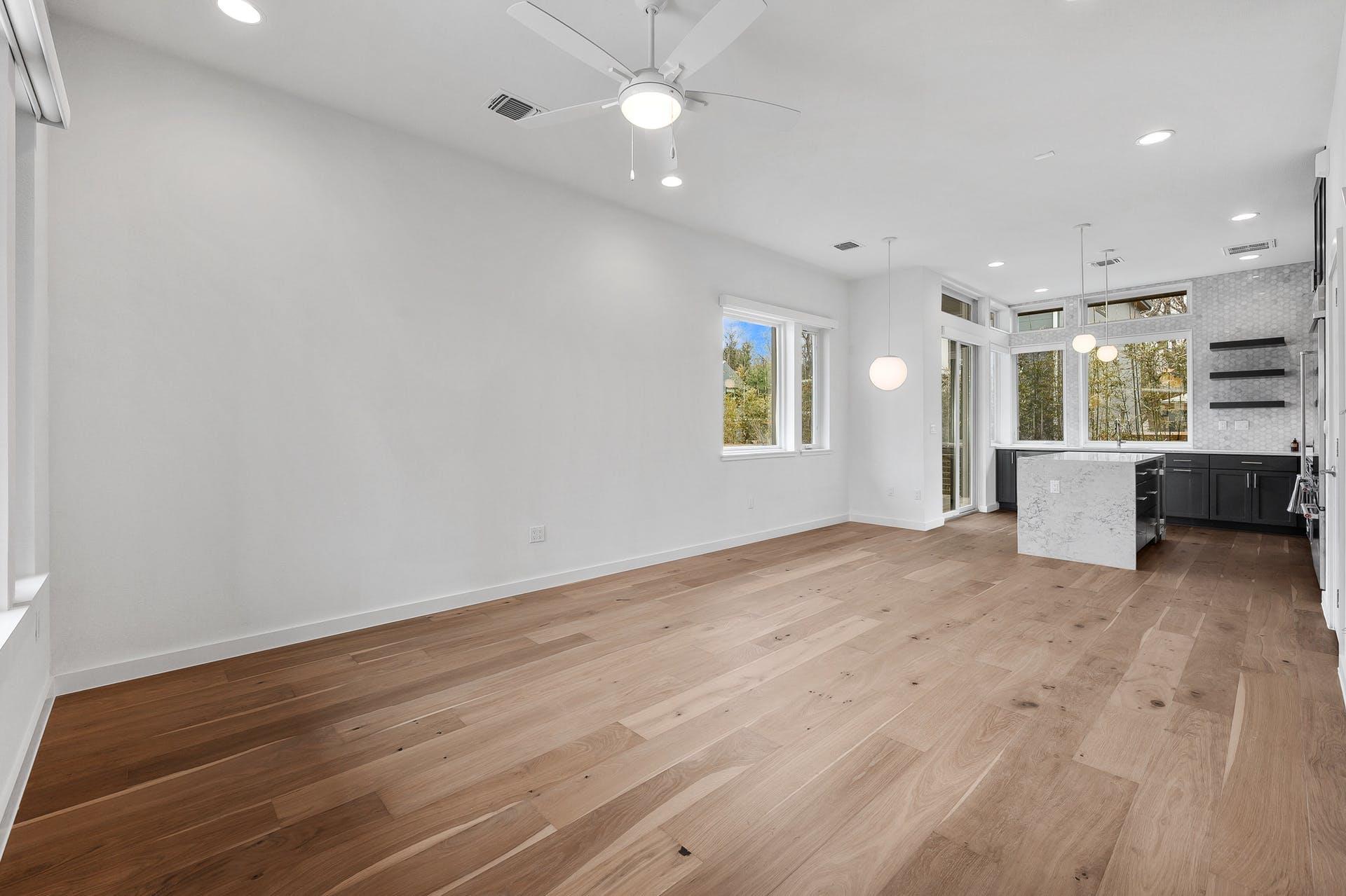 900 S 2nd St # 15, Austin, TX 78704