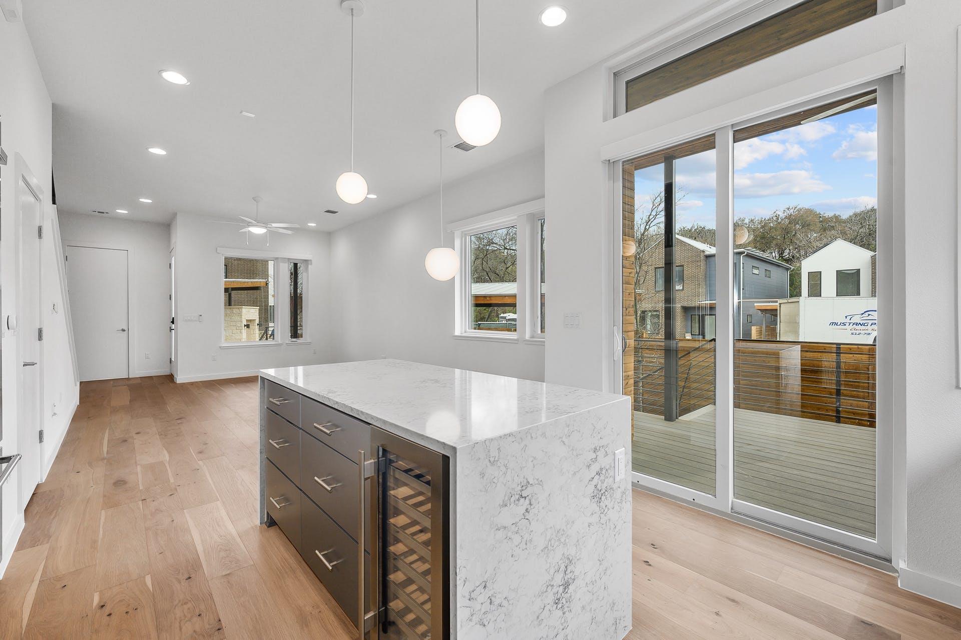 900 S 2nd St # 15, Austin, TX 78704