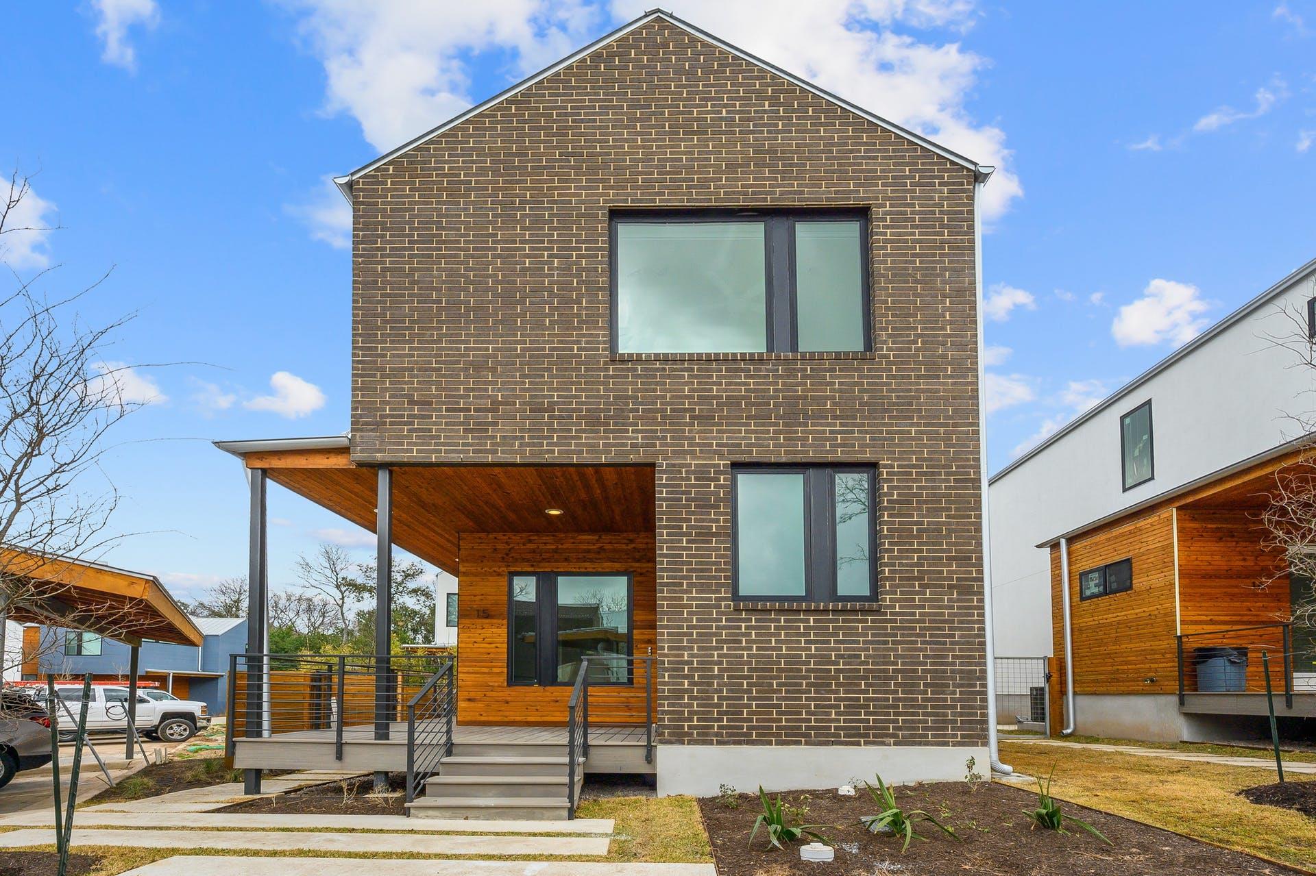 900 S 2nd St # 15, Austin, TX 78704