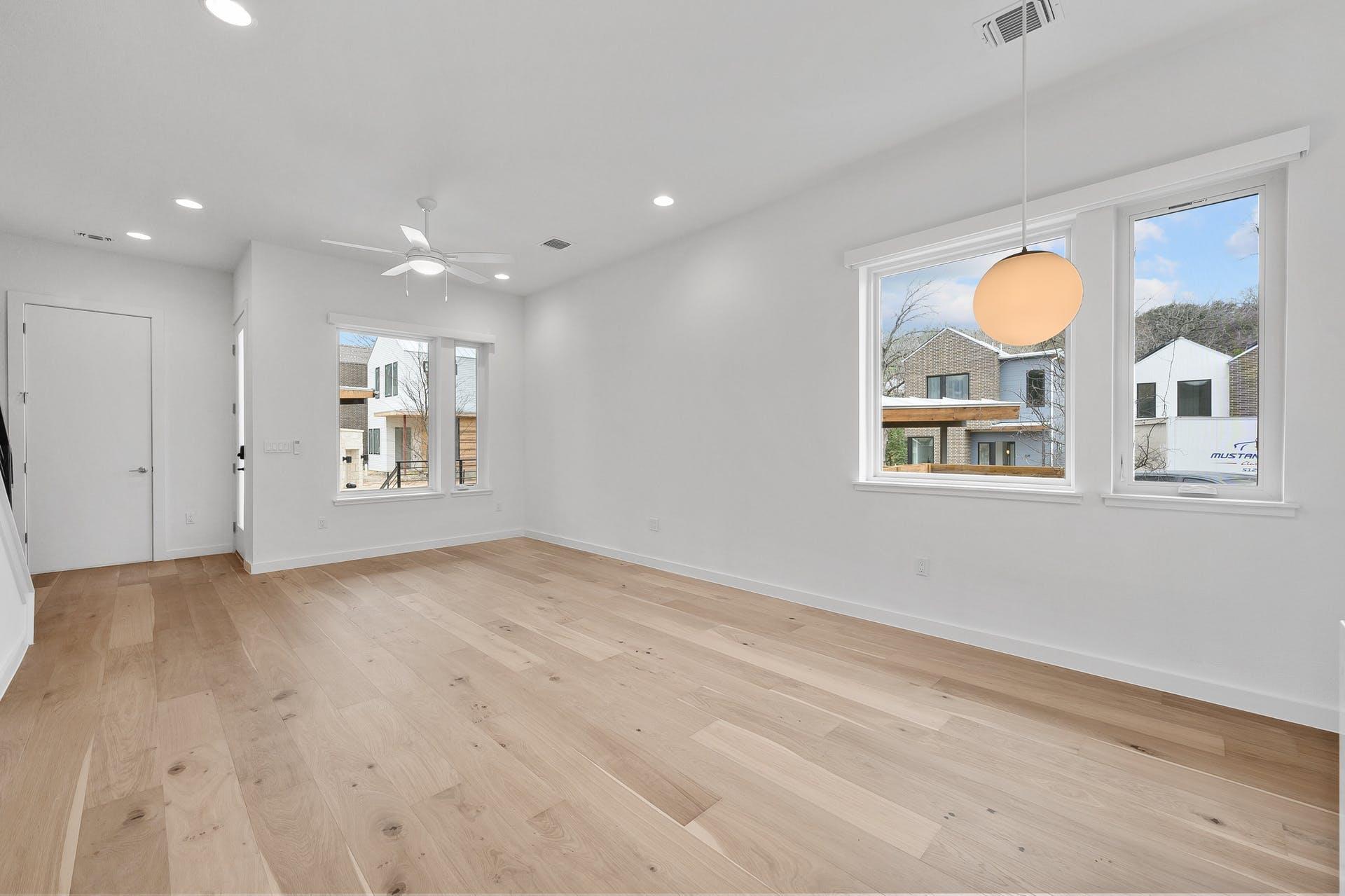 900 S 2nd St # 15, Austin, TX 78704