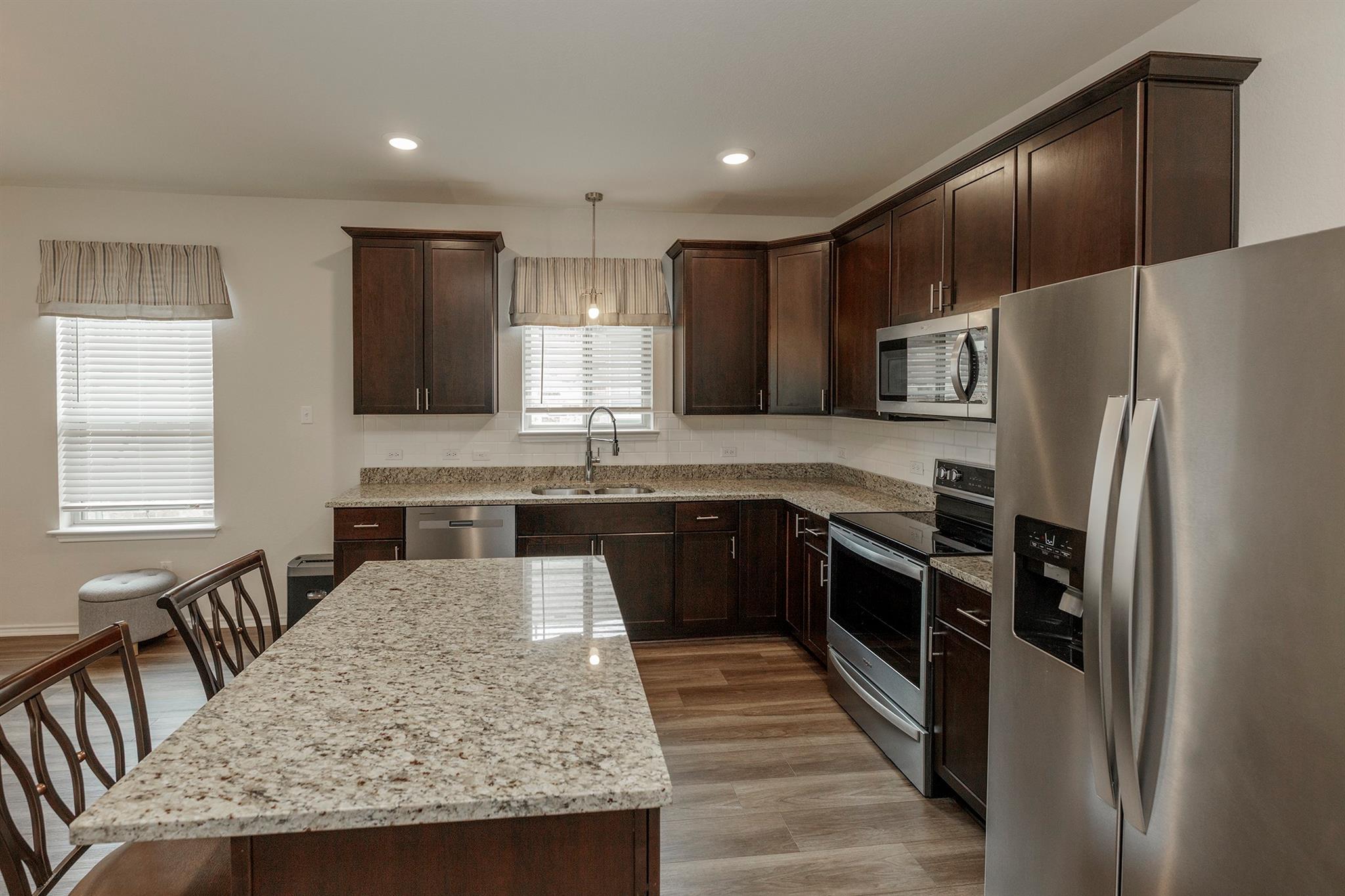 125 Janice Rd, Taylor, TX 76574