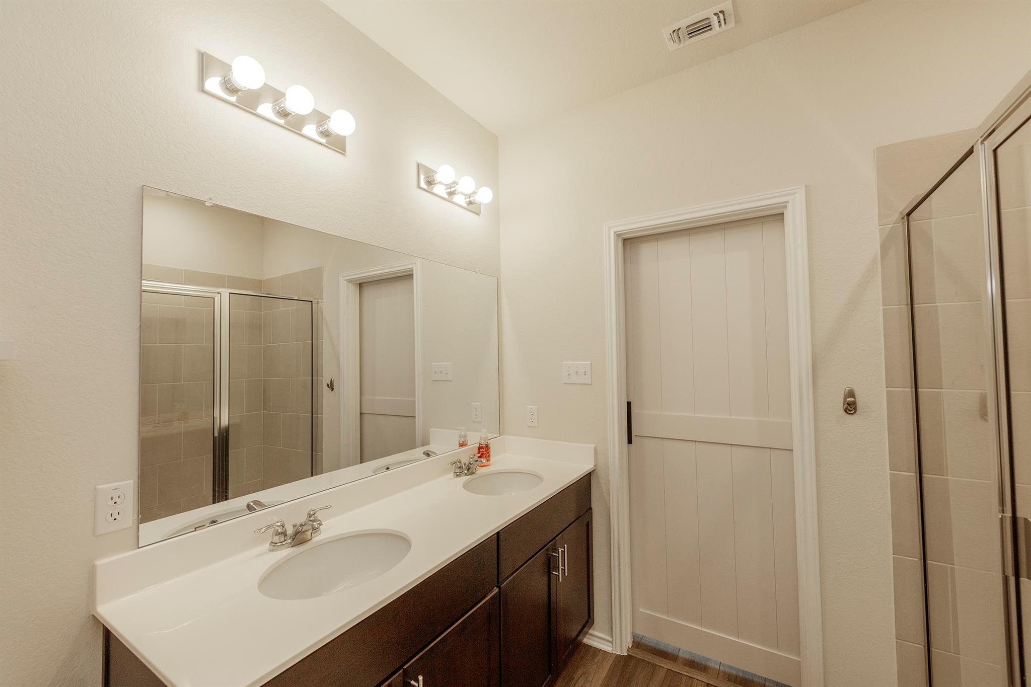 125 Janice Rd, Taylor, TX 76574