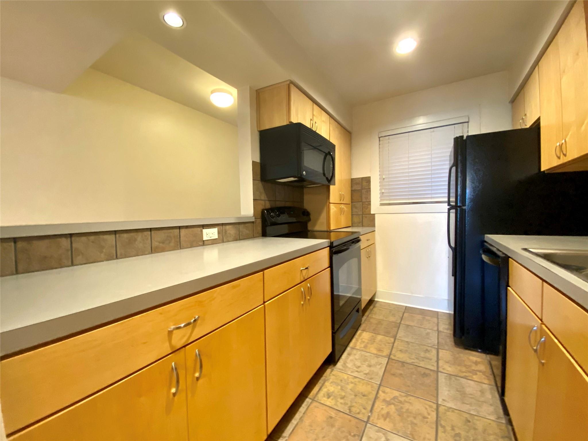 3815 Guadalupe St # 207, Austin, TX 78751