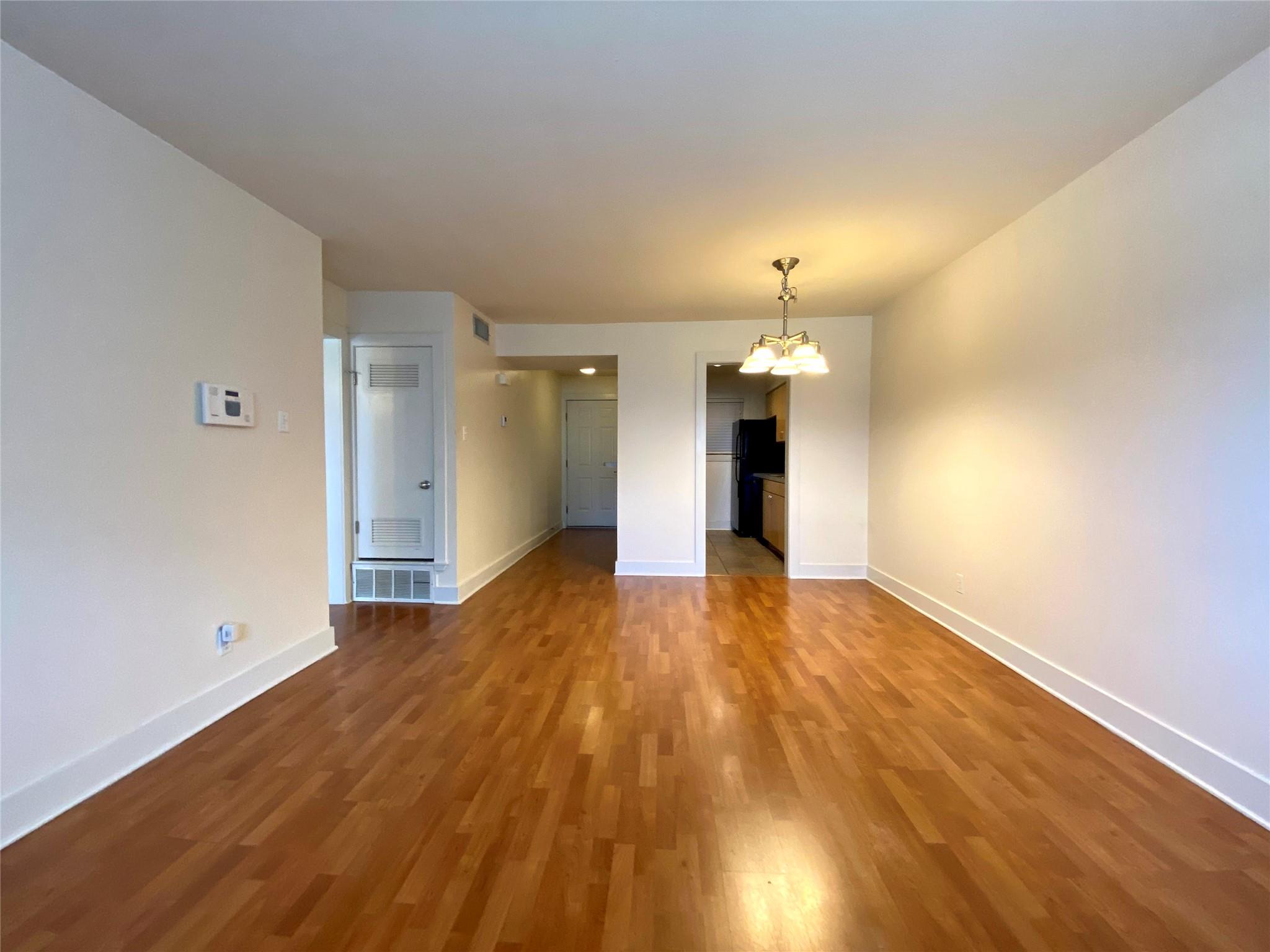 3815 Guadalupe St # 207, Austin, TX 78751