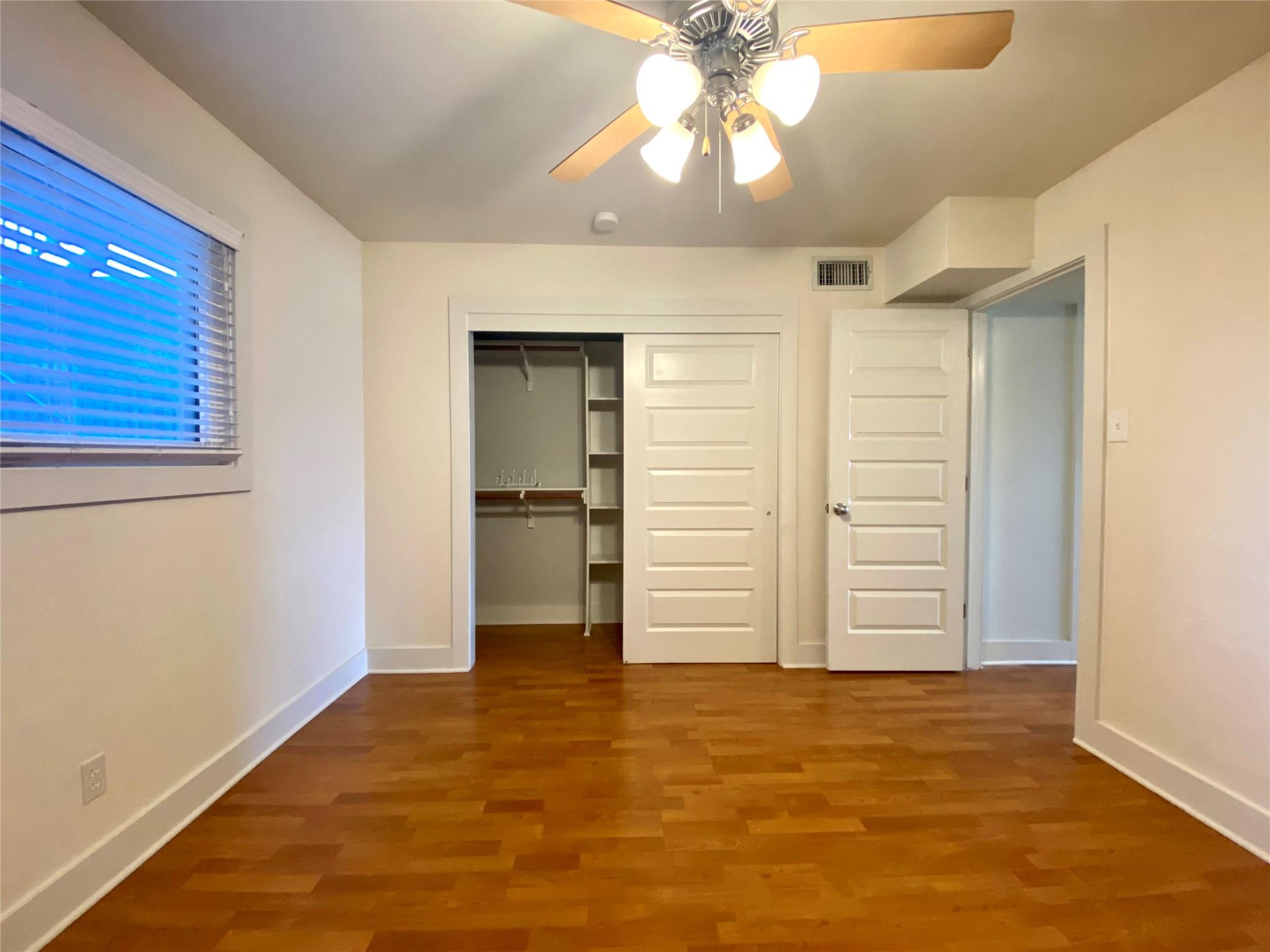 3815 Guadalupe St # 207, Austin, TX 78751