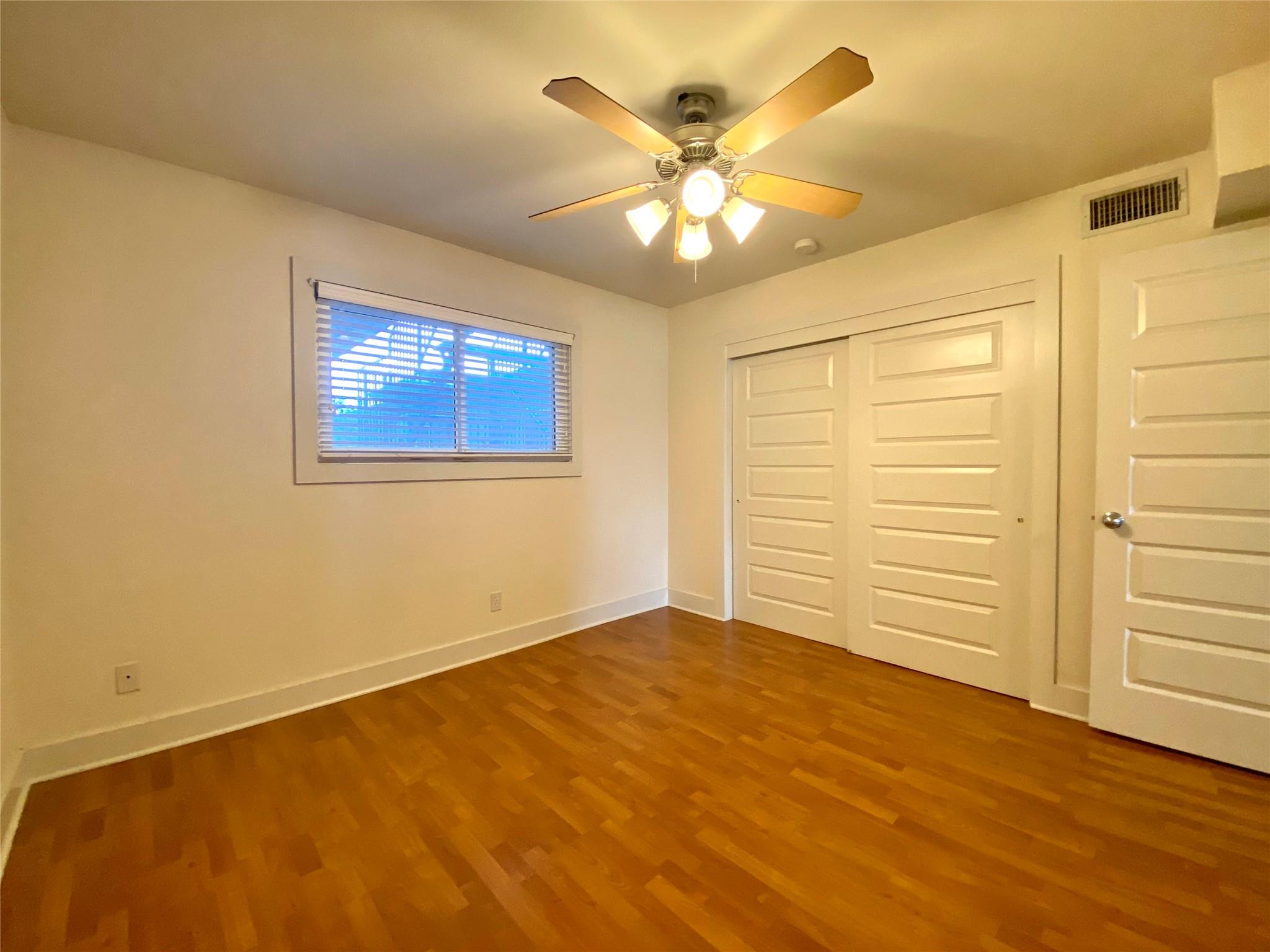 3815 Guadalupe St # 207, Austin, TX 78751