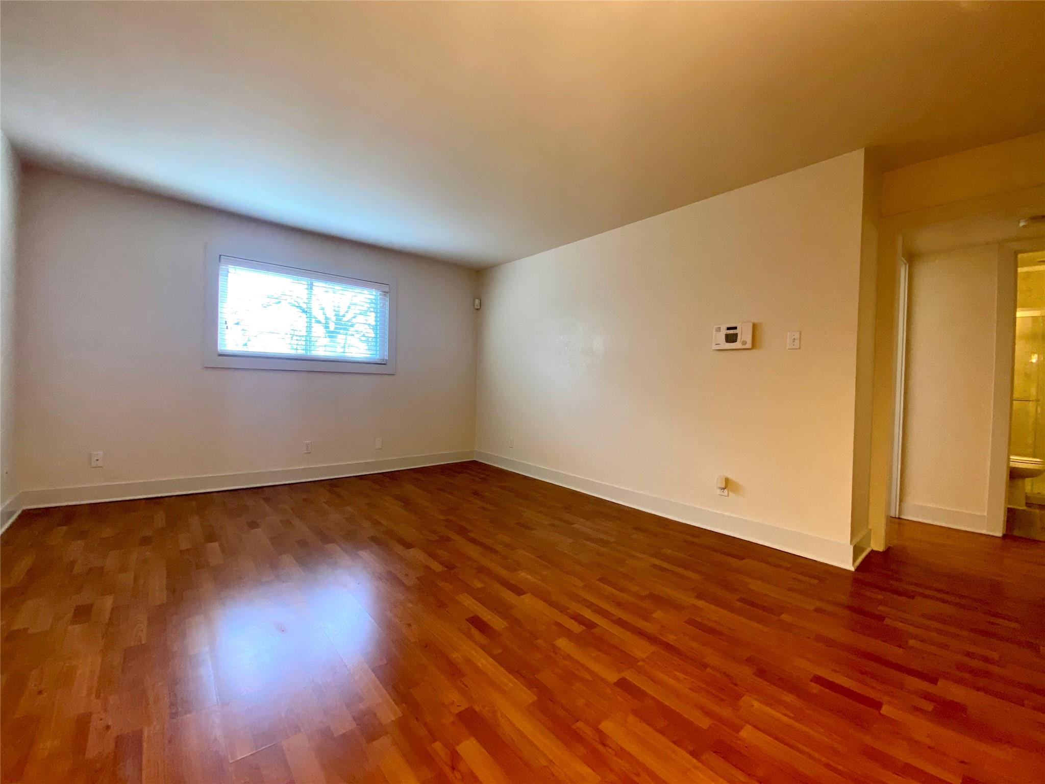 3815 Guadalupe St # 207, Austin, TX 78751