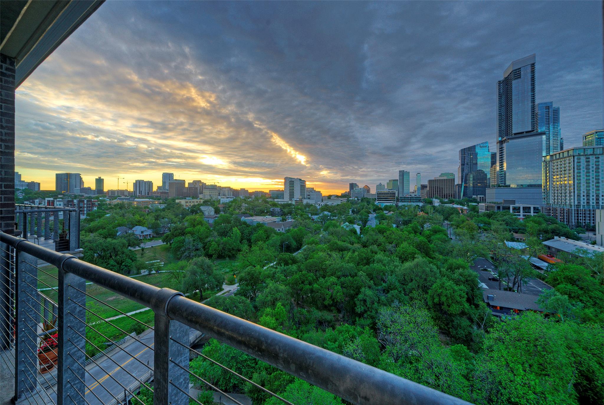 901 W 9th St # 1004, Austin, TX 78703