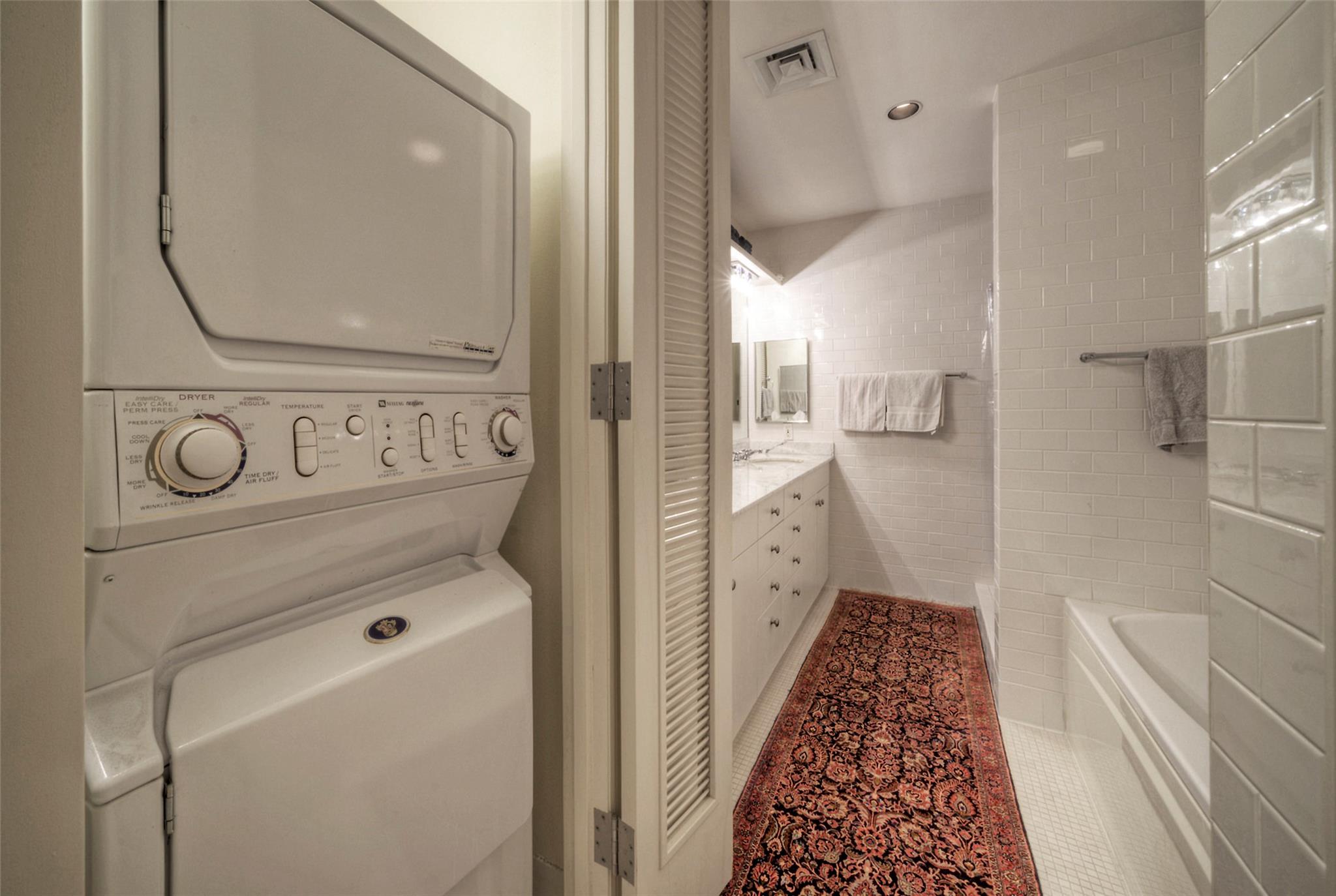 901 W 9th St # 1004, Austin, TX 78703