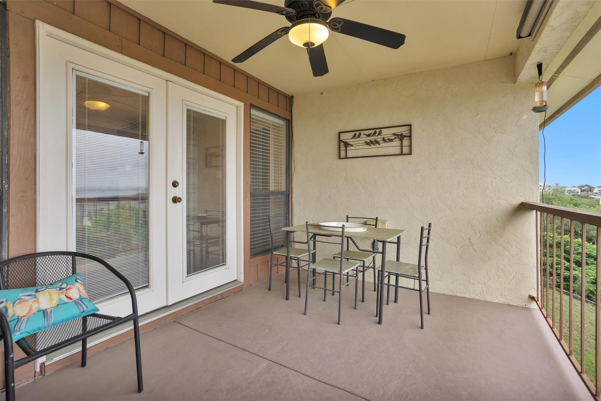 1226 Cougar Dr # 15, Canyon Lake, TX 78133