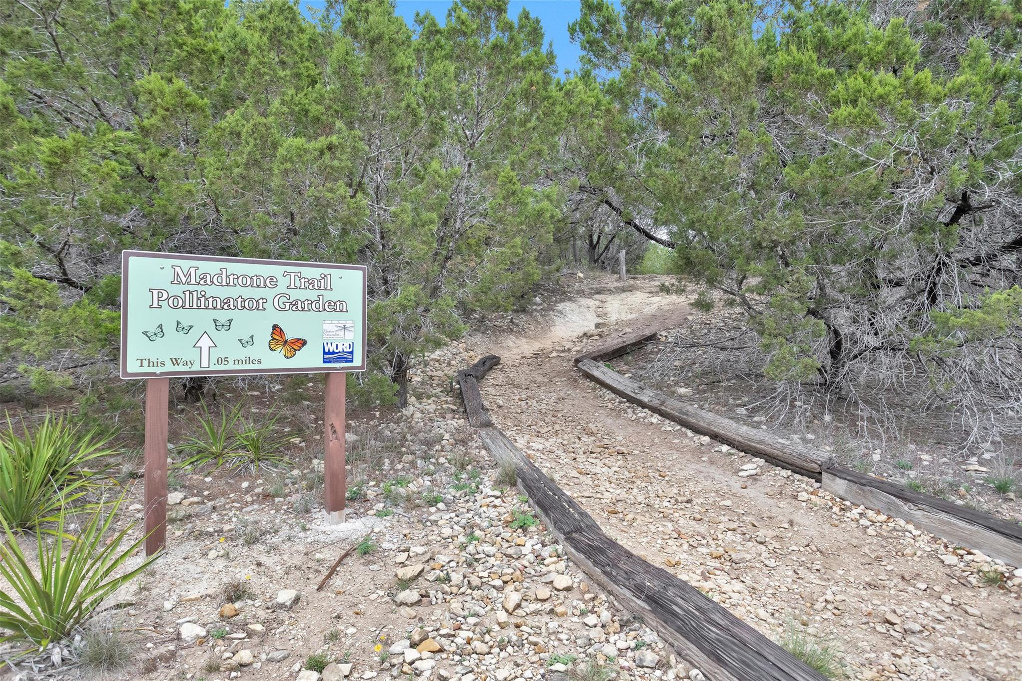 1226 Cougar Dr # 15, Canyon Lake, TX 78133