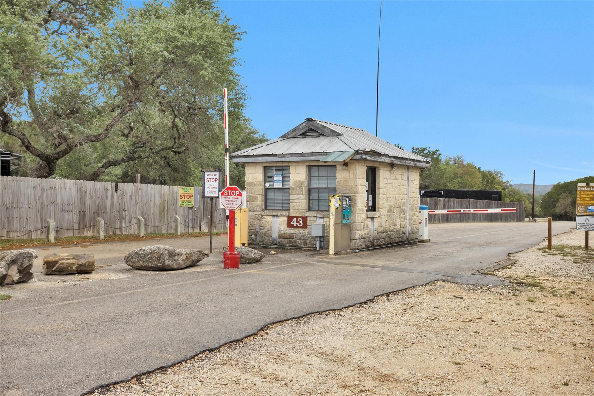 1226 Cougar Dr # 15, Canyon Lake, TX 78133