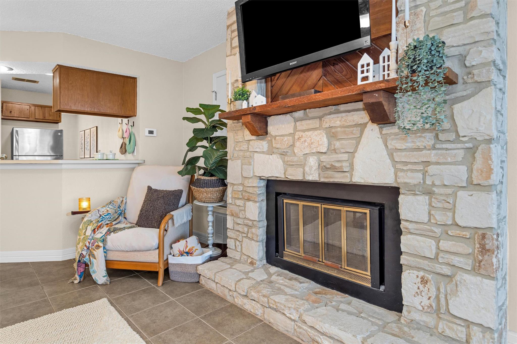 1226 Cougar Dr # 15, Canyon Lake, TX 78133