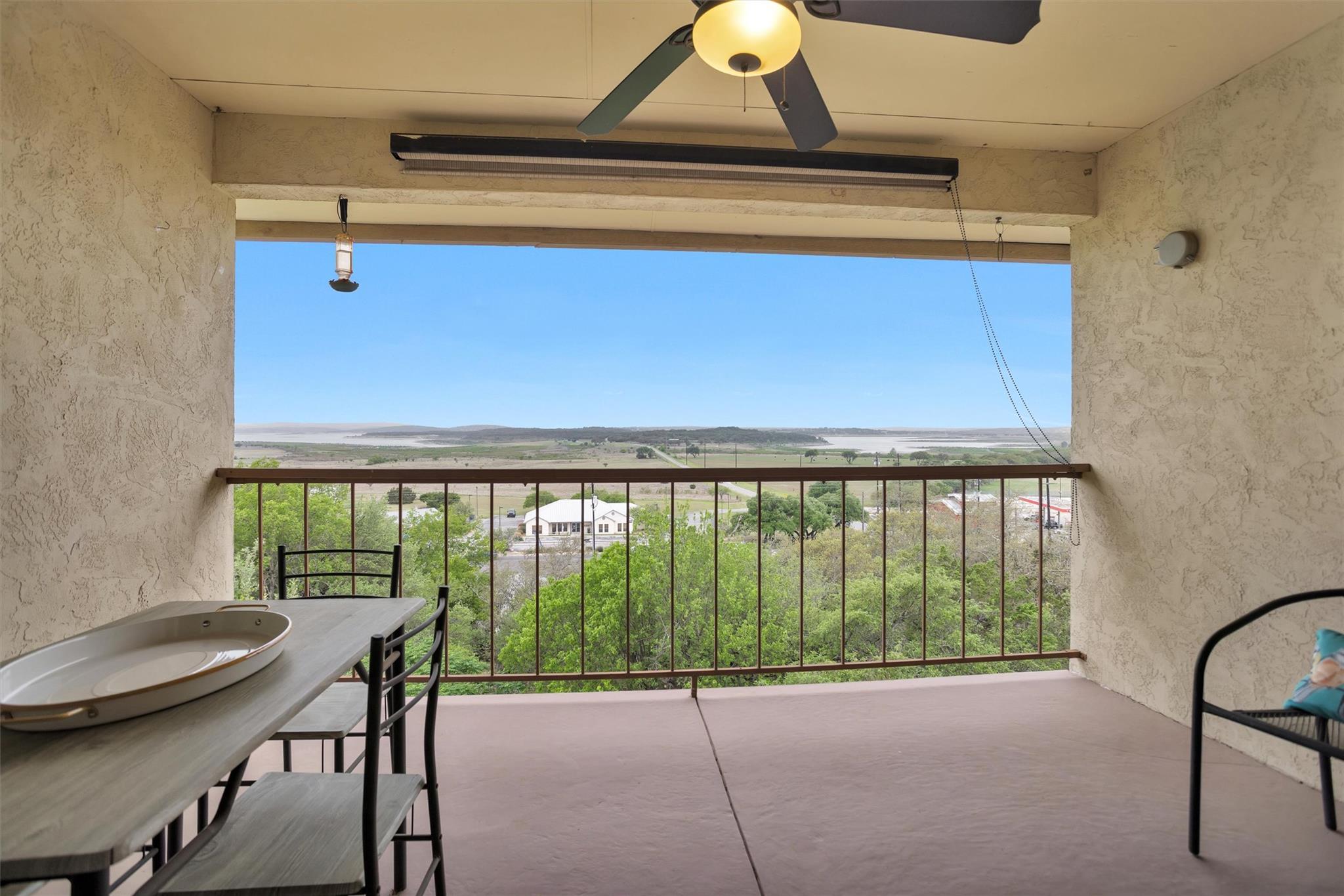 1226 Cougar Dr # 15, Canyon Lake, TX 78133