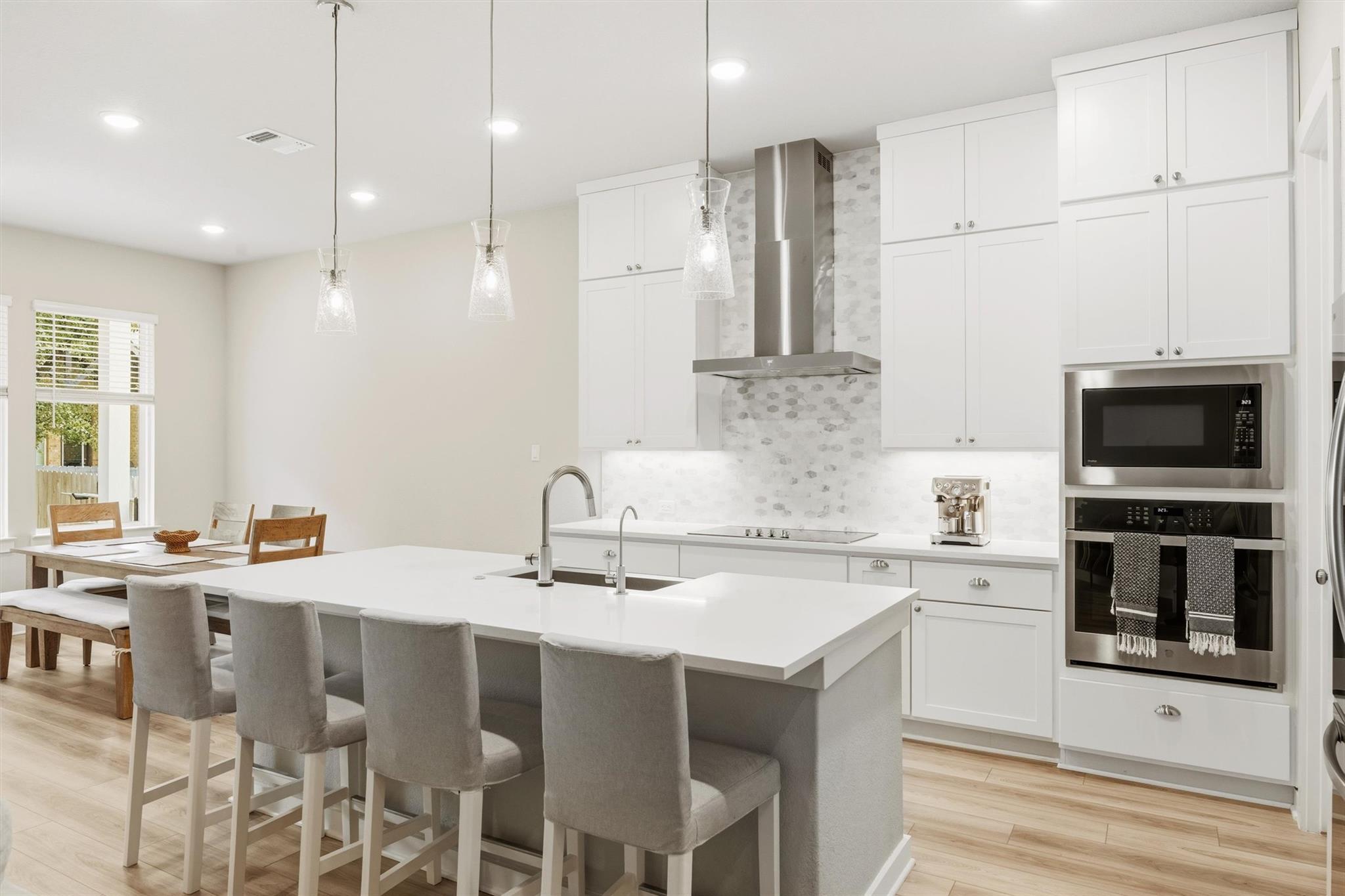 113 Chimney Stone Trl, Georgetown, TX 78628