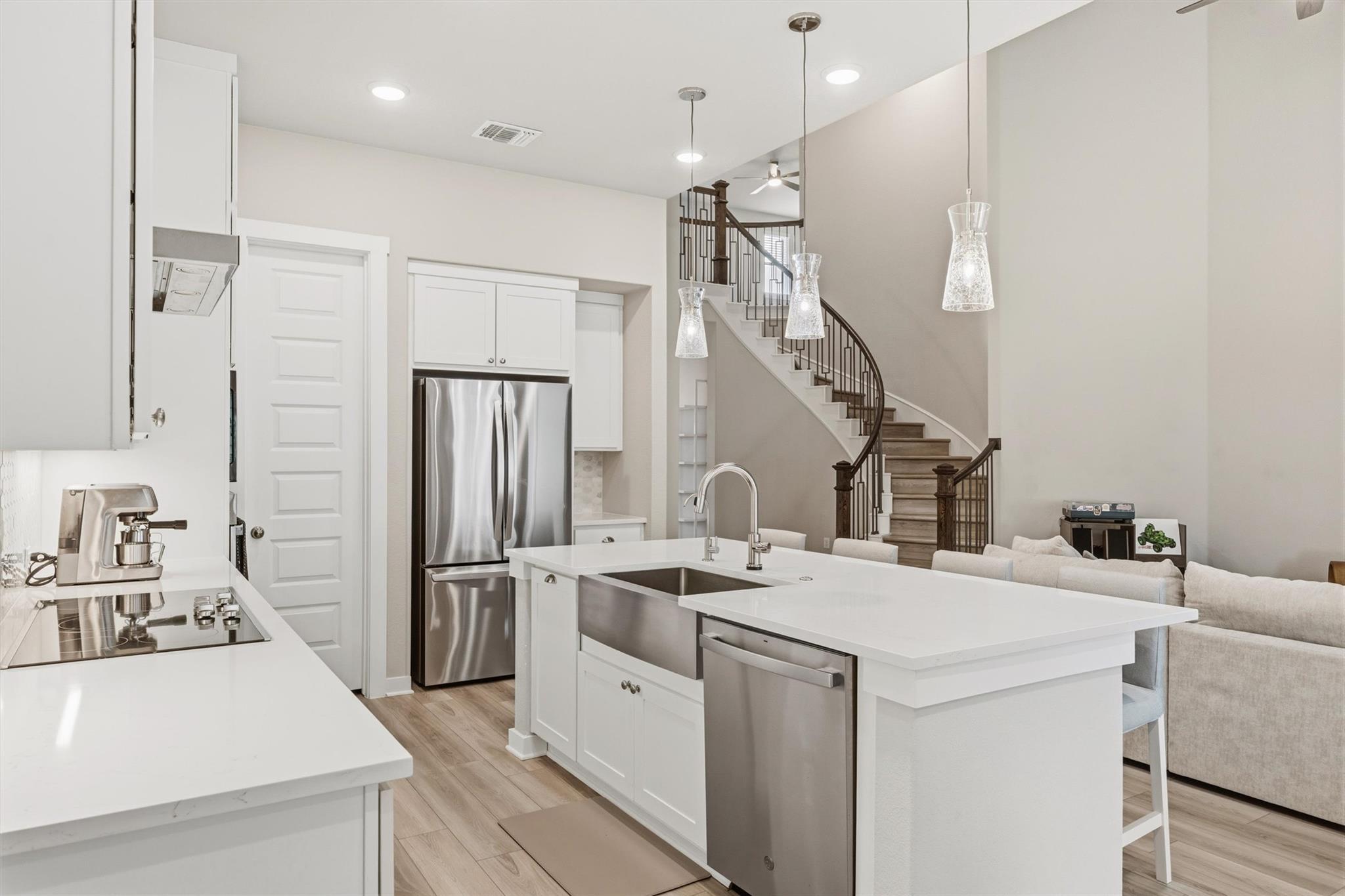 113 Chimney Stone Trl, Georgetown, TX 78628