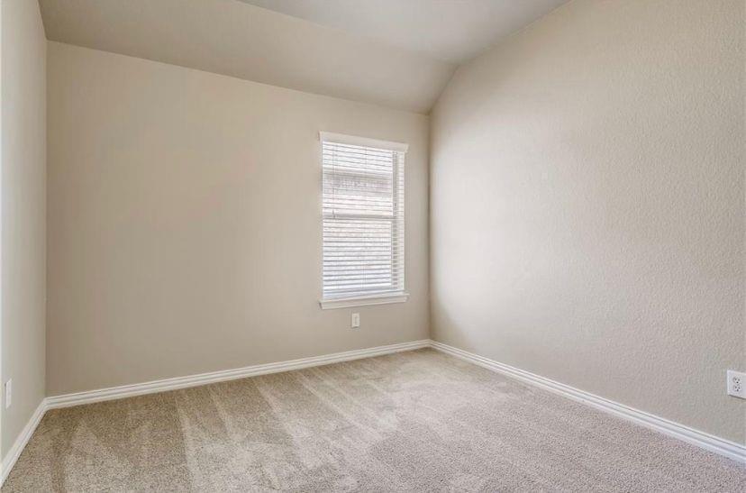 108 Wallin Farms Dr, Hutto, TX 78634
