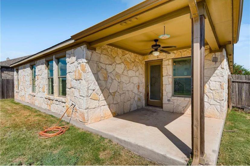 108 Wallin Farms Dr, Hutto, TX 78634