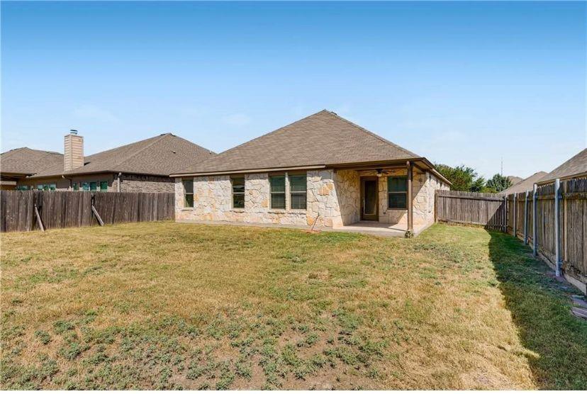 108 Wallin Farms Dr, Hutto, TX 78634