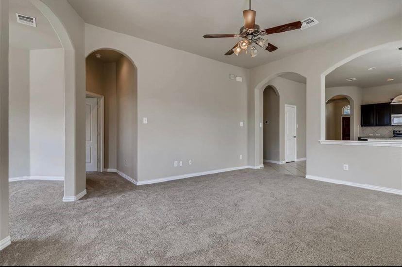 108 Wallin Farms Dr, Hutto, TX 78634