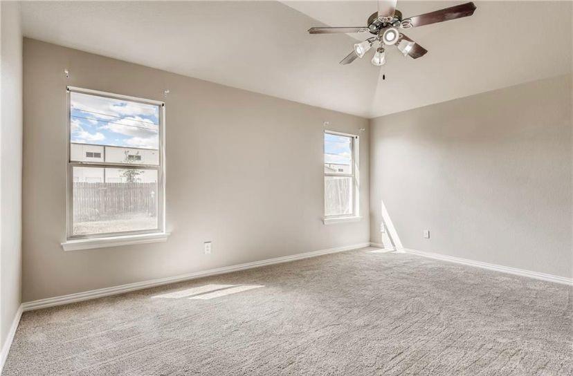 108 Wallin Farms Dr, Hutto, TX 78634