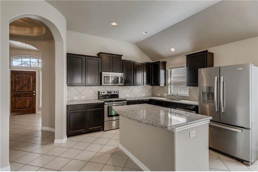108 Wallin Farms Dr, Hutto, TX 78634