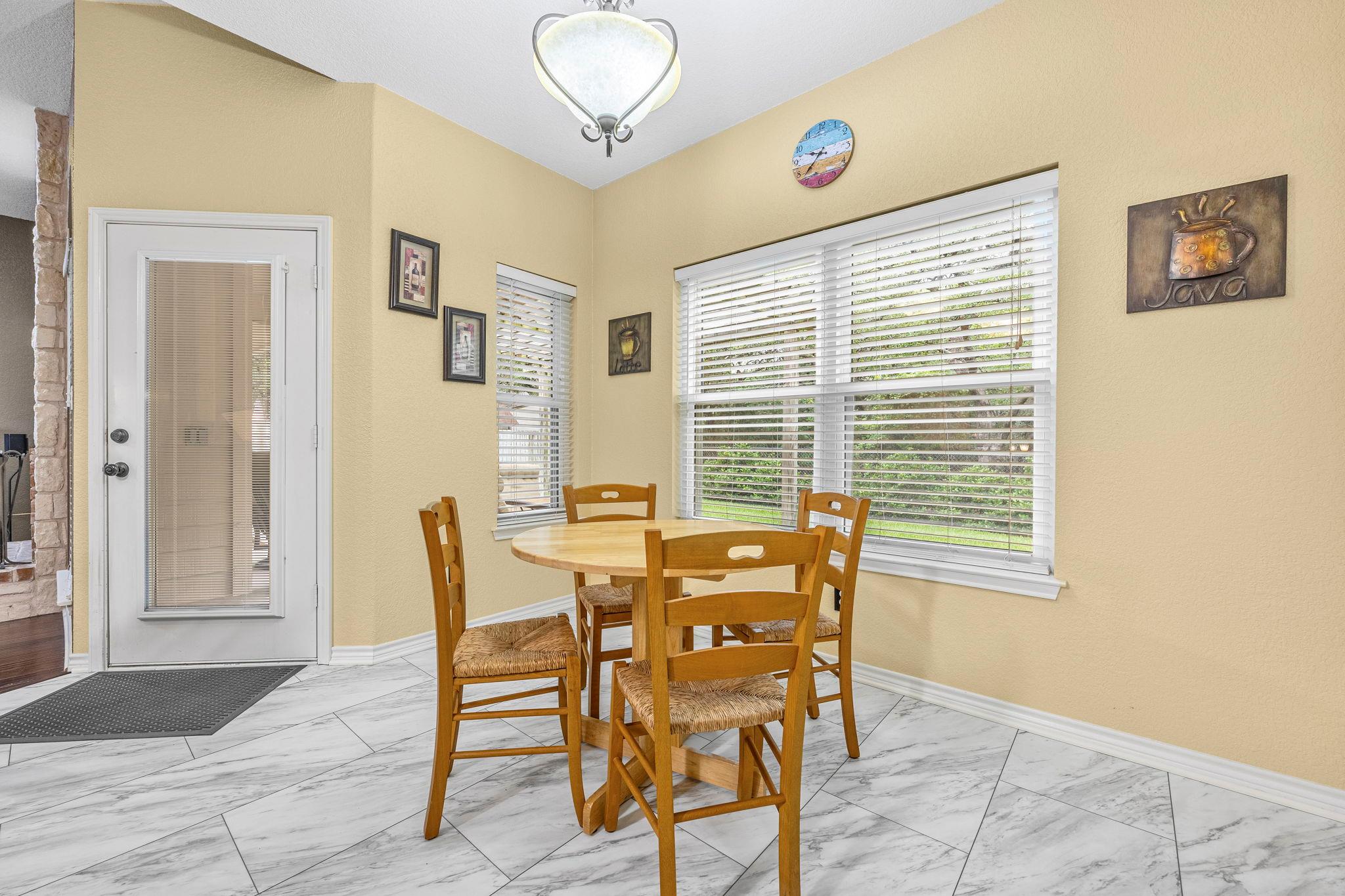 821 Wagon Wheel Trl, Georgetown, TX 78628