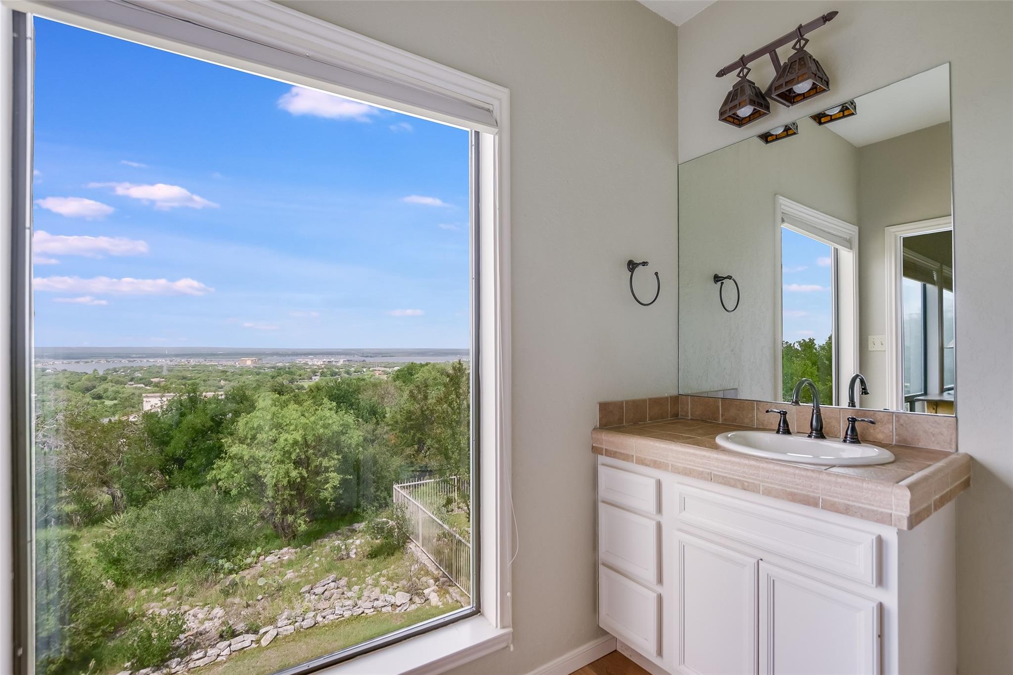 Horseshoe Bay, TX 78657