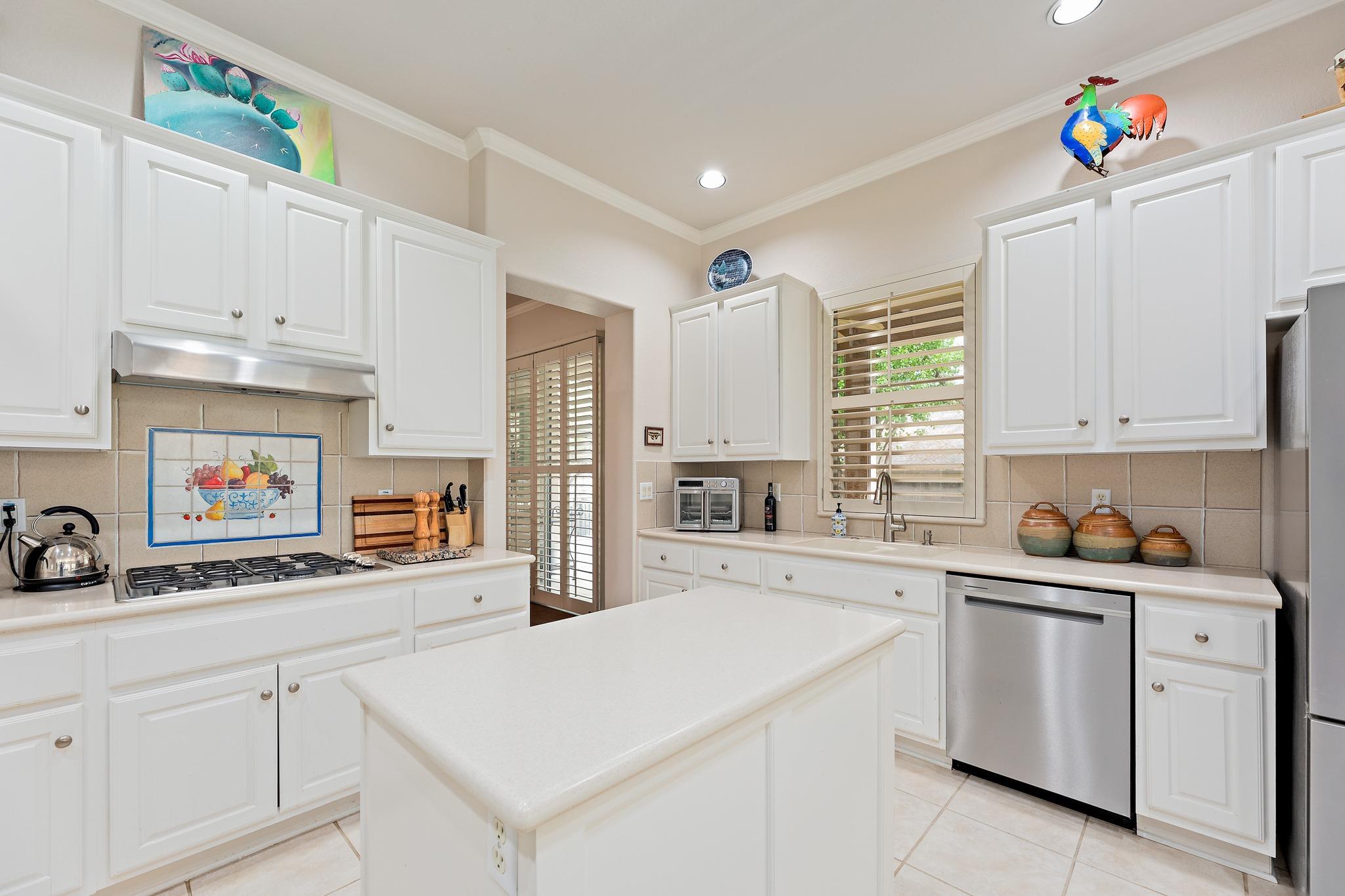 106 Wild Turkey Ln, Georgetown, TX 78633