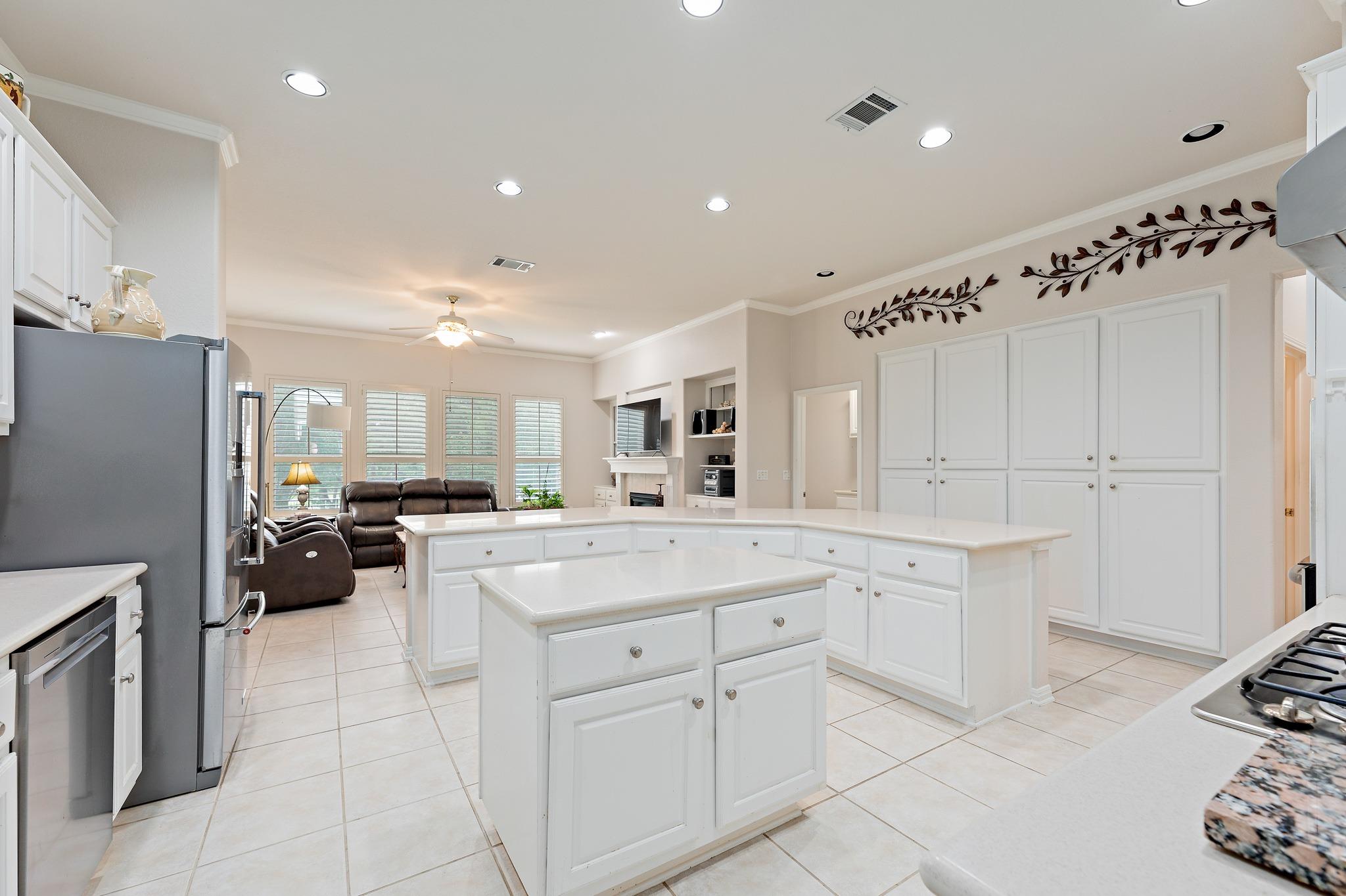 106 Wild Turkey Ln, Georgetown, TX 78633