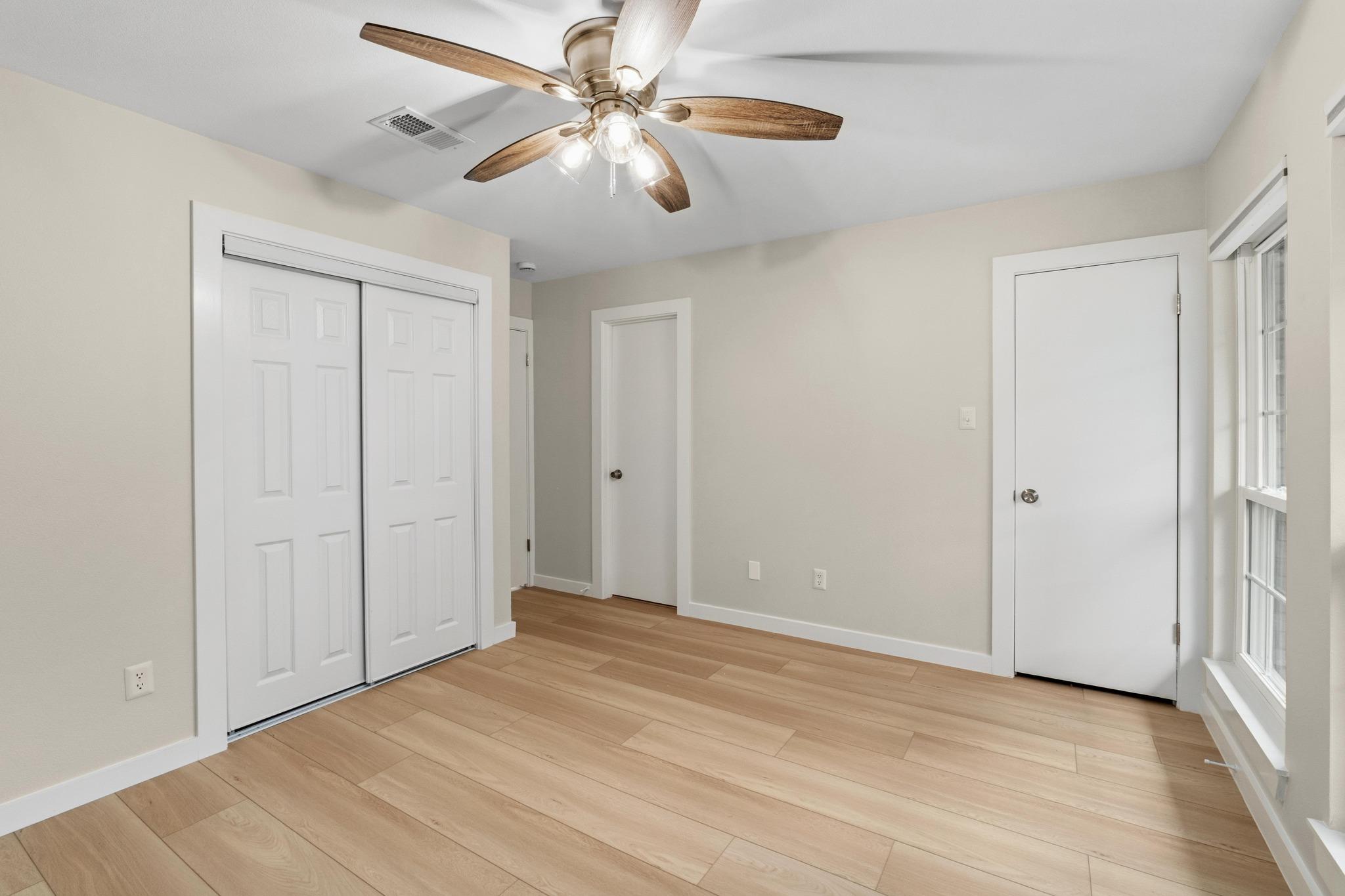 1015 E Yager Ln # 187, Austin, TX 78753