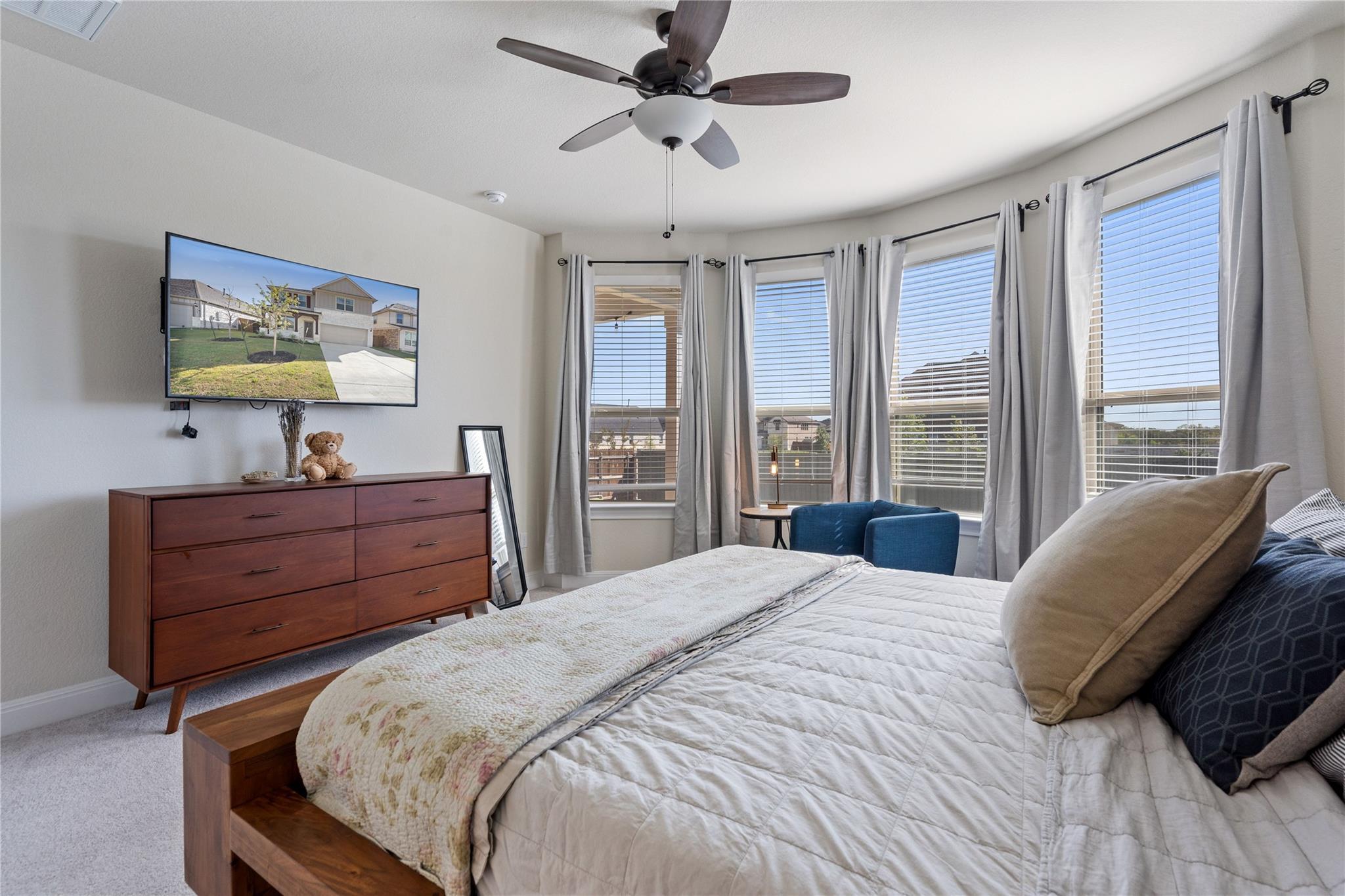 156 Janelle Ln, Liberty Hill, TX 78642