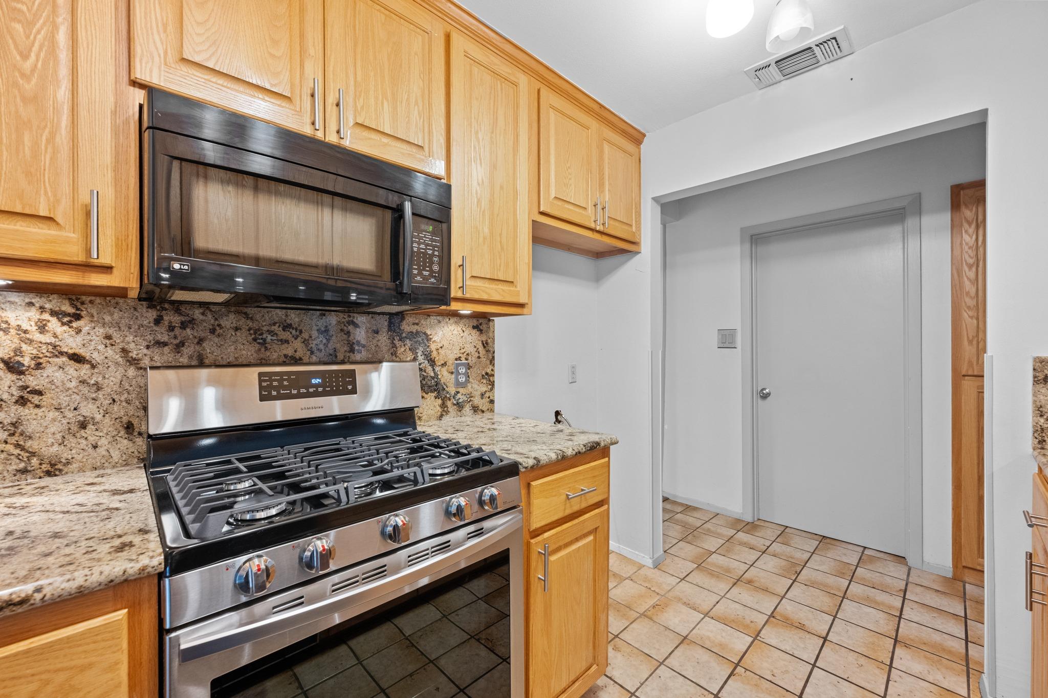 2506 Redleaf Ln, Austin, TX 78745