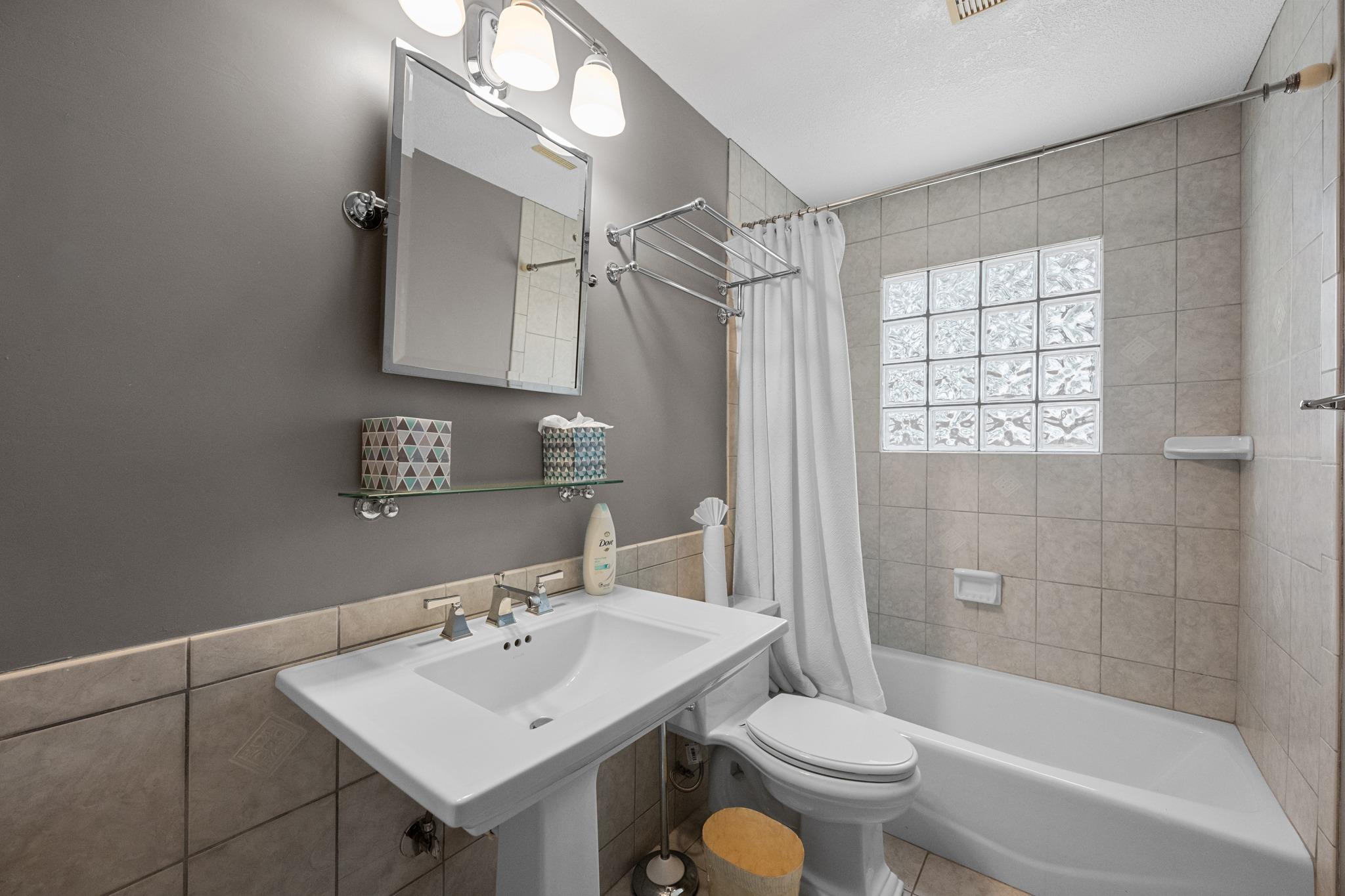 2506 Redleaf Ln, Austin, TX 78745