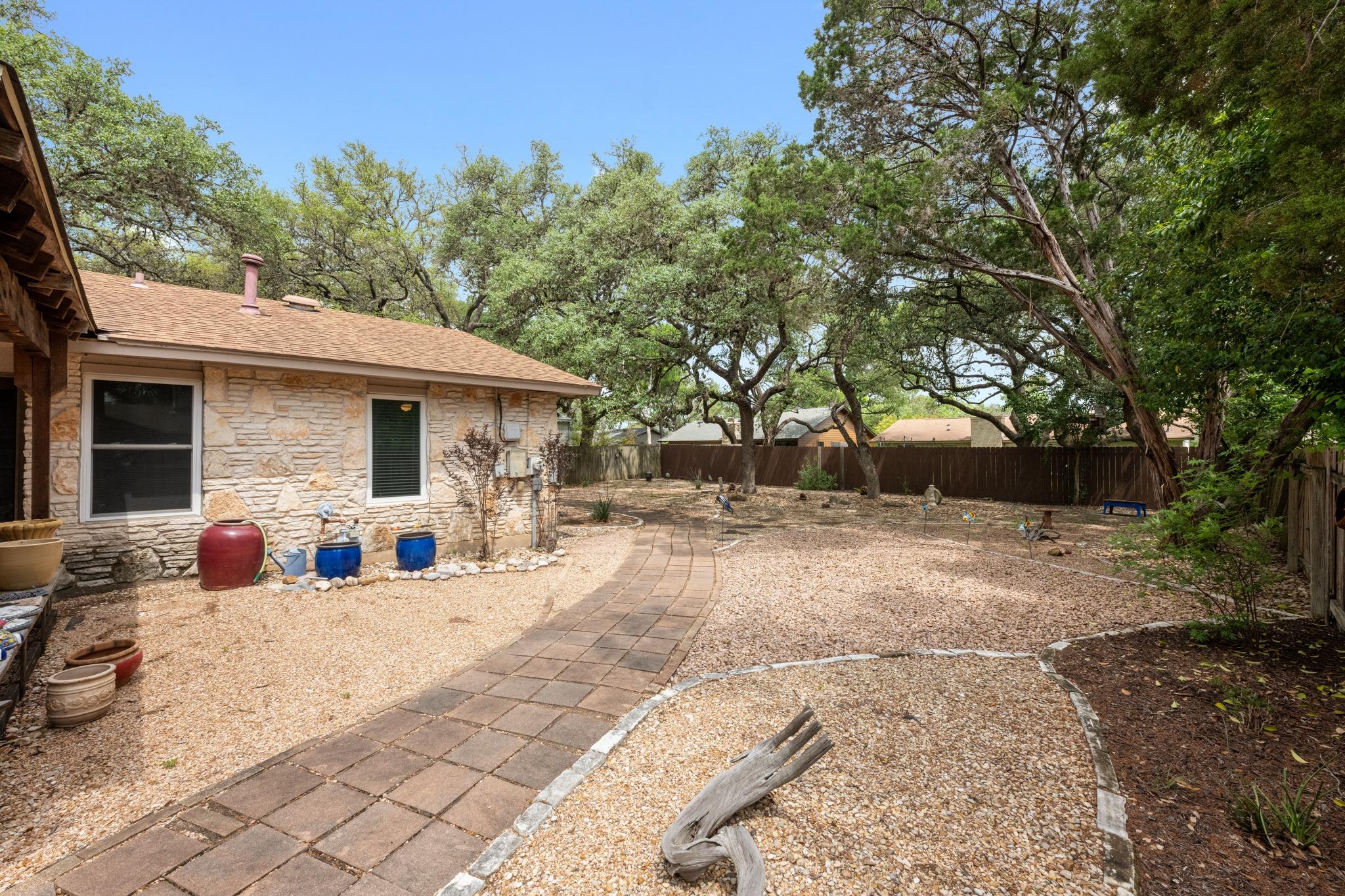 2506 Redleaf Ln, Austin, TX 78745