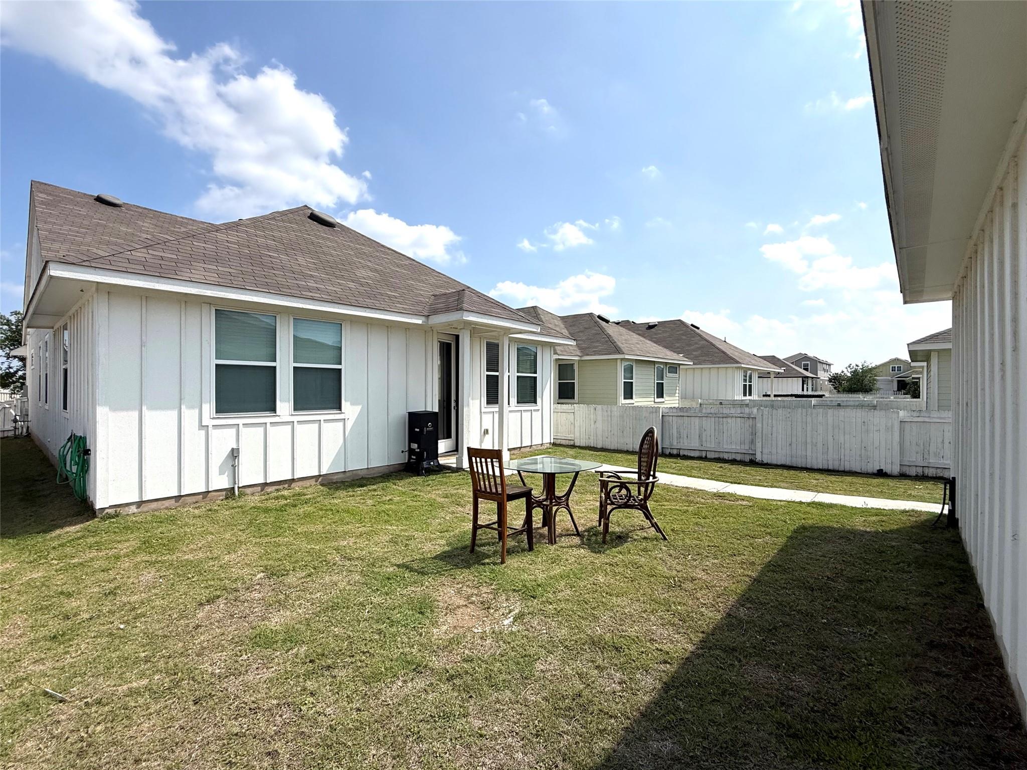 133 Fabion St, Kyle, TX 78640