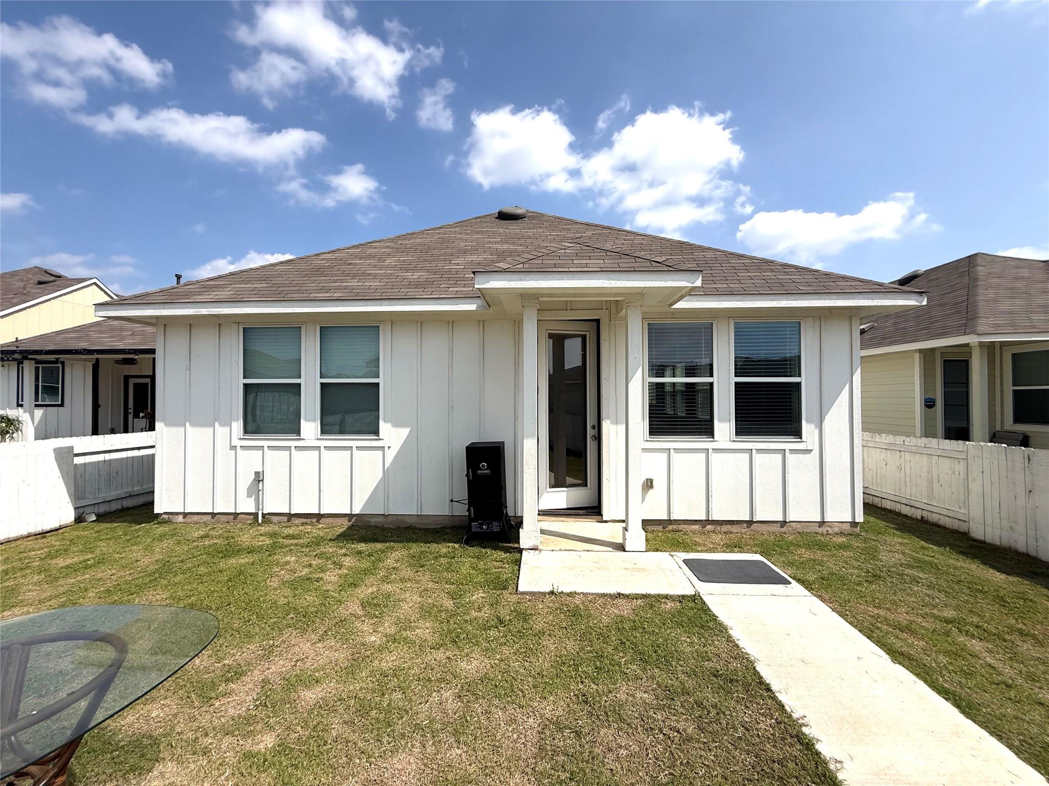 133 Fabion St, Kyle, TX 78640