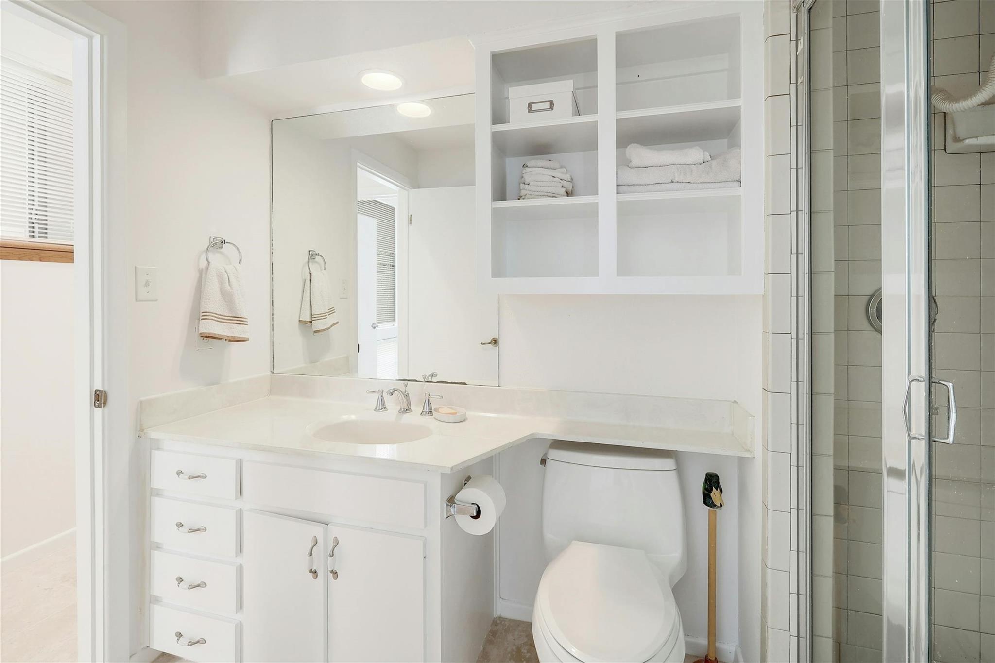 1735 Spyglass Dr # 115, Austin, TX 78746