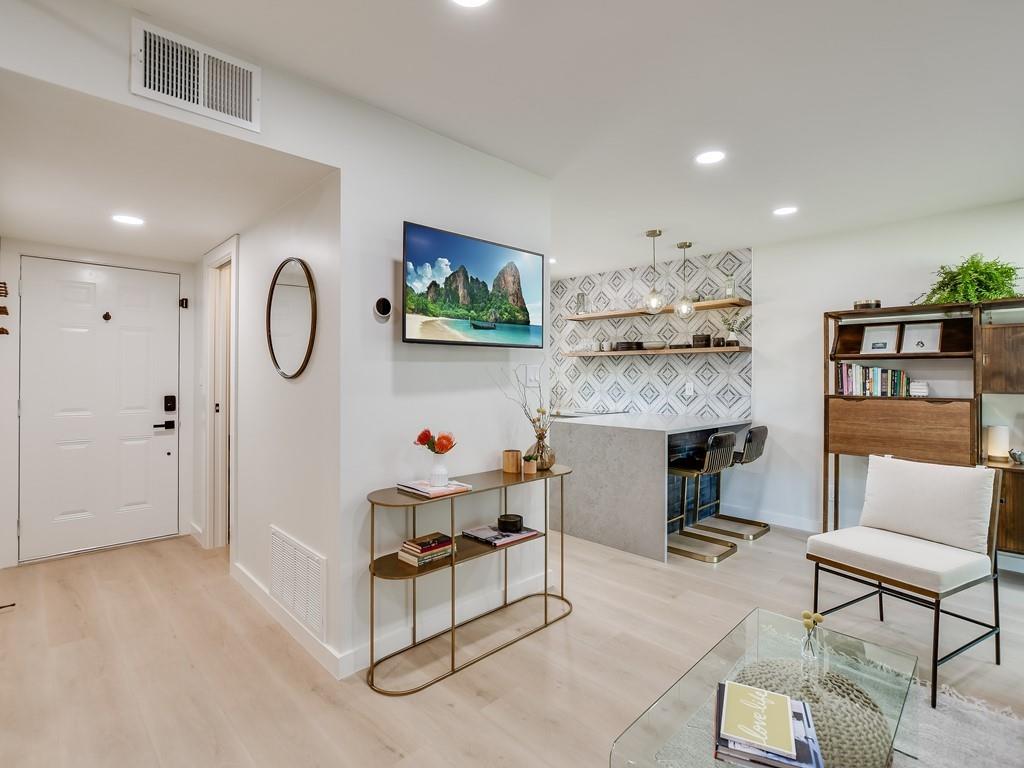 500 E Riverside Dr # 169, Austin, TX 78704