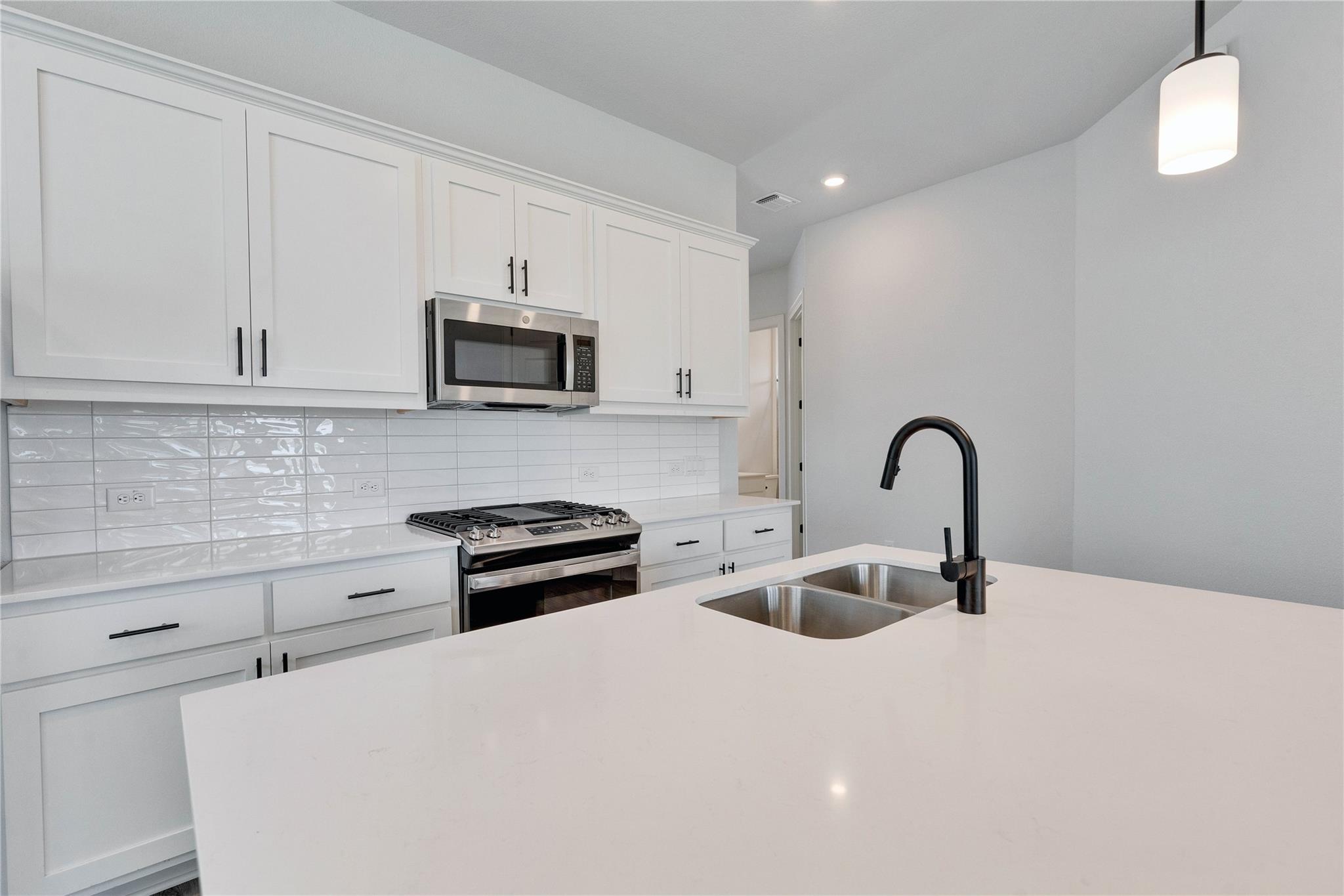 11609 Dillon Falls Dr, Austin, TX 78747