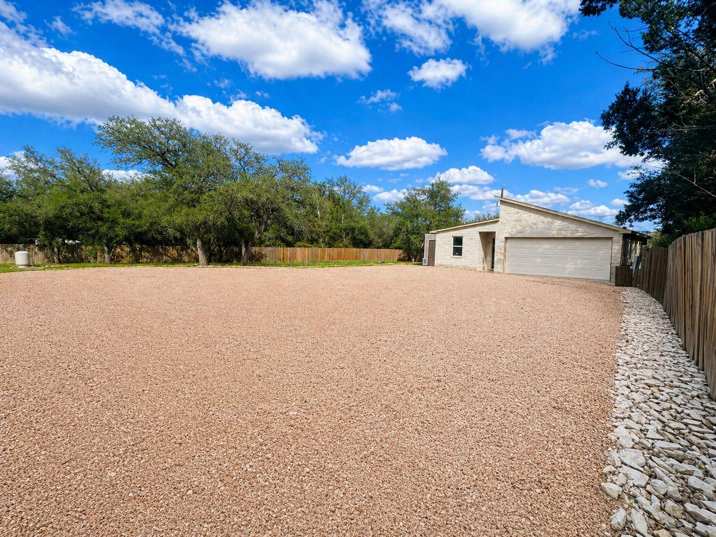 2705 Cory Ln, Spicewood, TX 78669