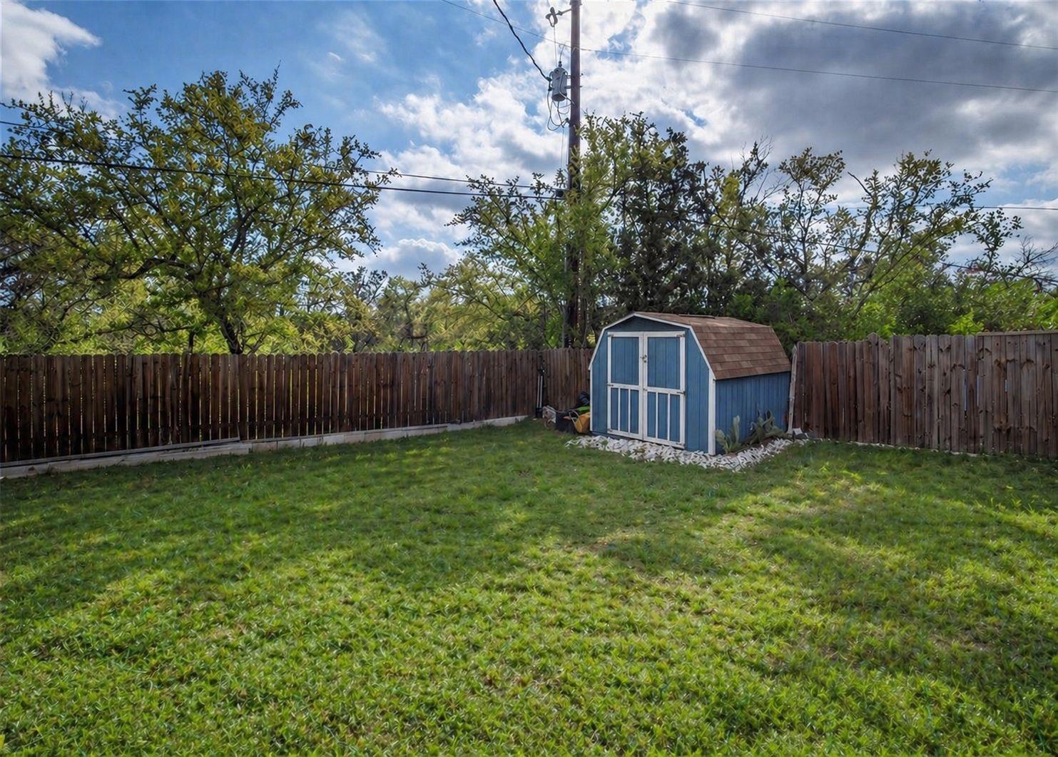 2705 Cory Ln, Spicewood, TX 78669